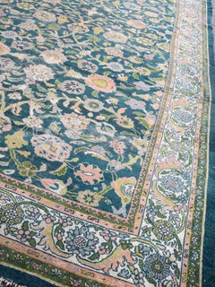 Antique Sultanabad Ziegler Carpet Ivory Border, 1890
