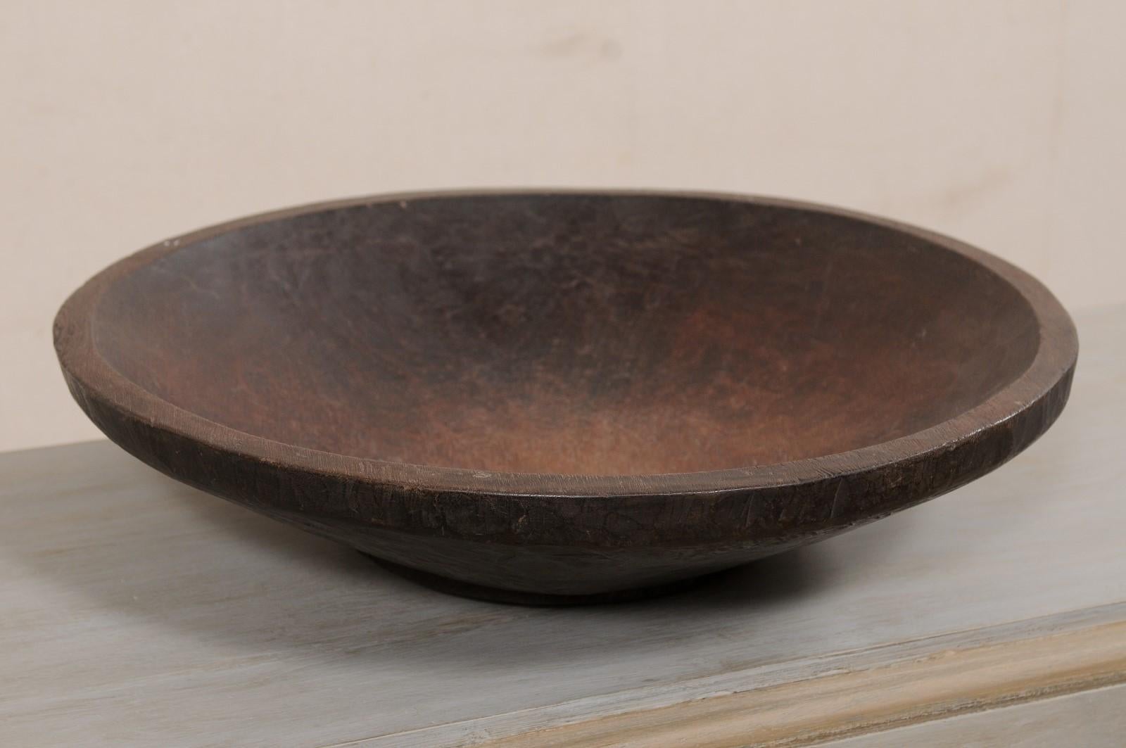 Antique Sumatran Hand-Carved Tropical Hardwood Bowl In Good Condition For Sale In Atlanta, GA