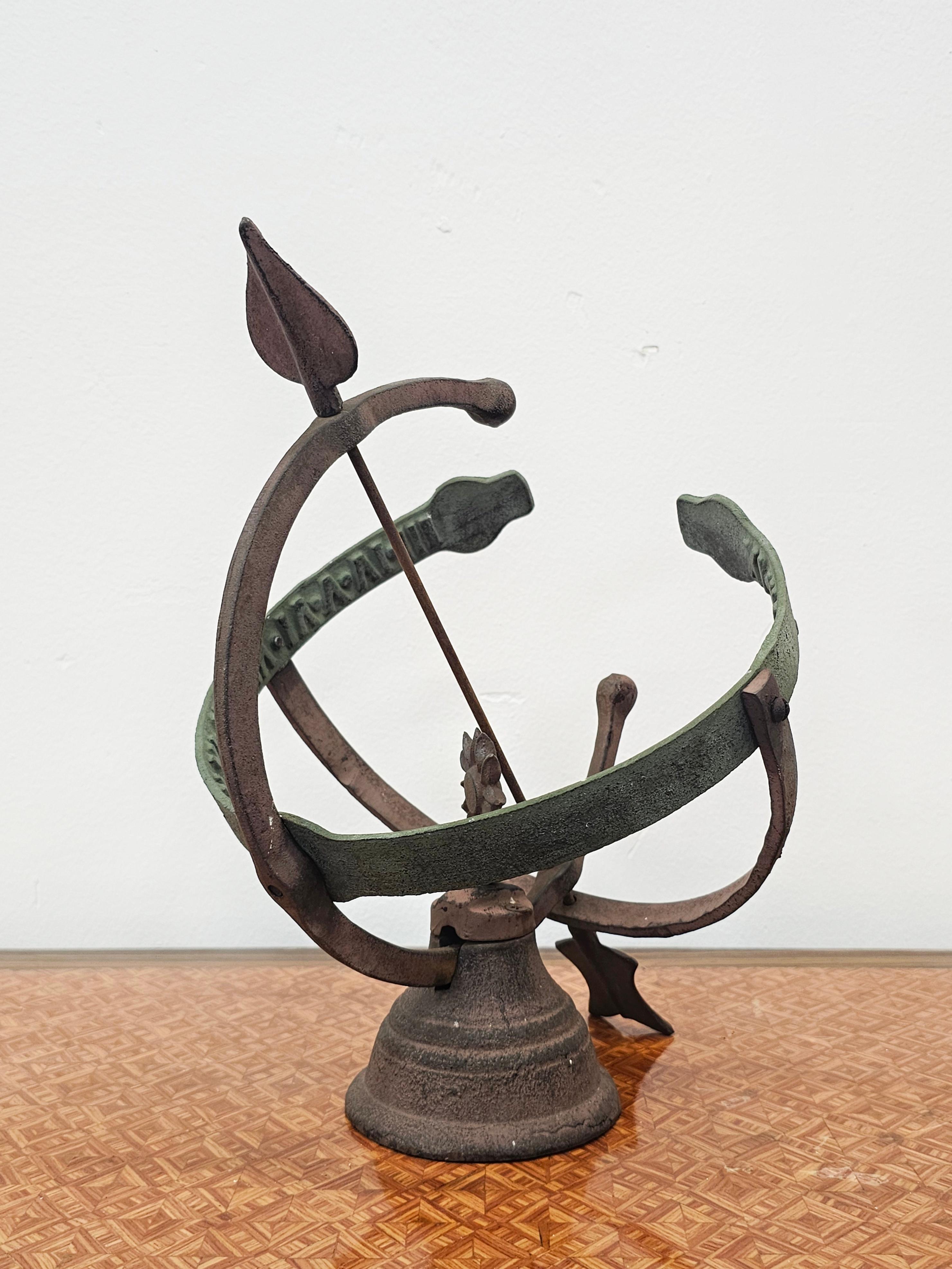 French Antique Sundial done in wrought iron and brass with heavy patina, Germany 1800s For Sale