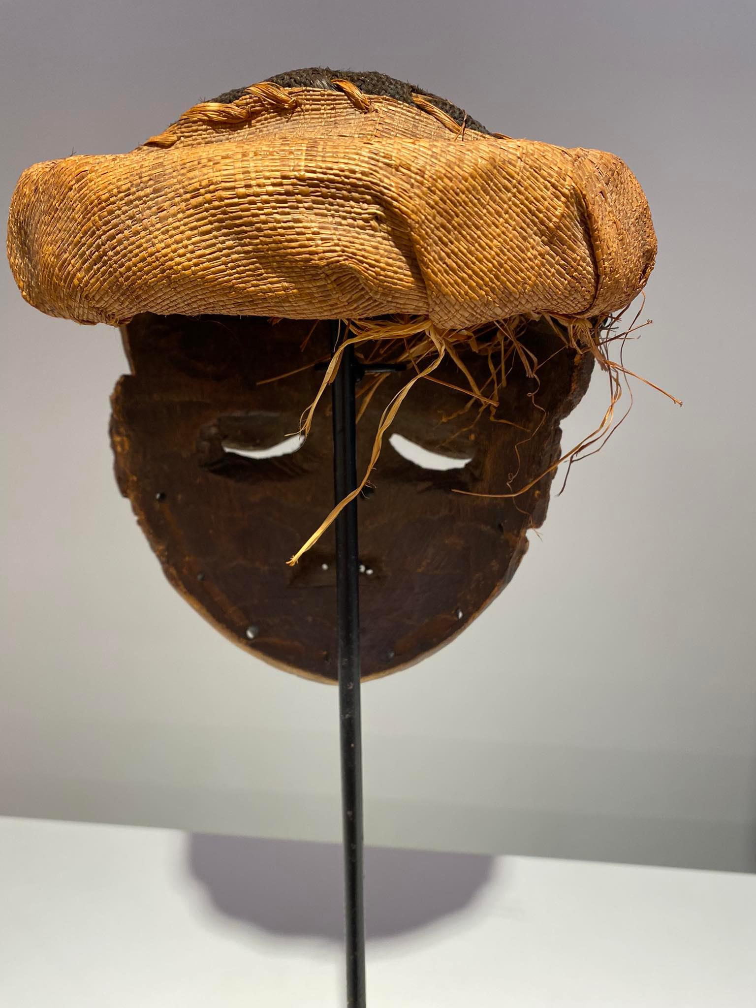 Antike prächtige Pende mbuya Maske DR Kongo Ende 19. im Angebot 5