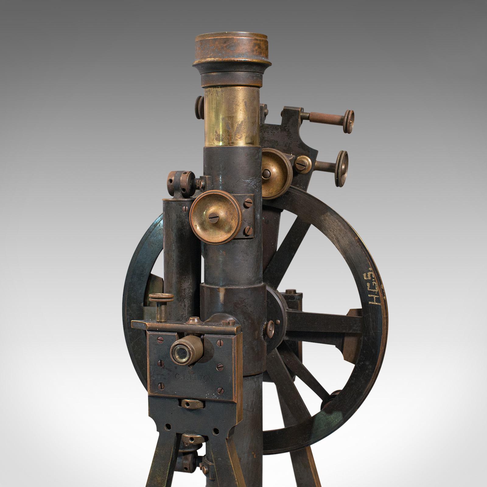 Antiker Vermessungs-Theodolit:: Englisch:: Messing-Kompass:: Eichengehäuse:: Edwardian:: 1910 1