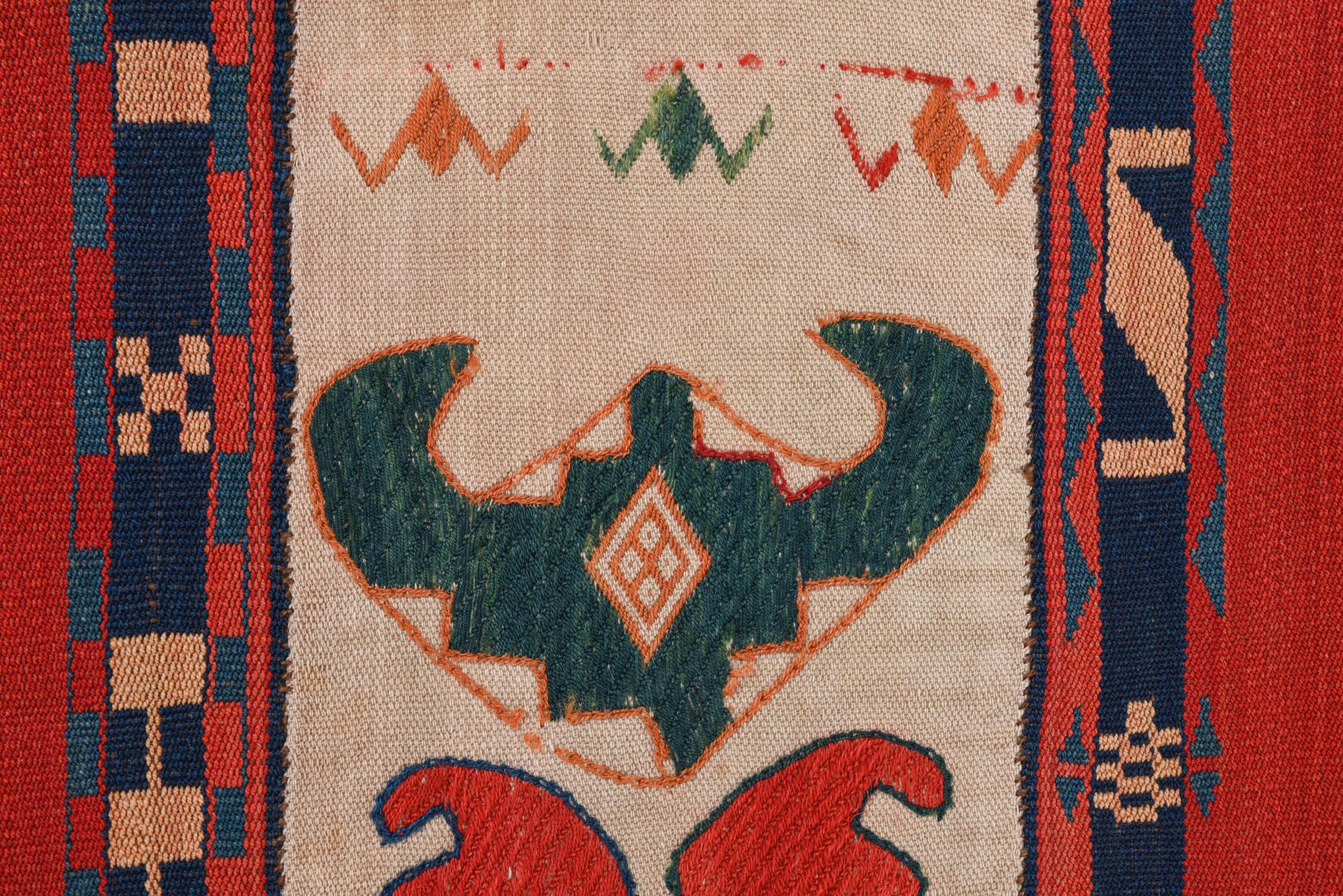 Antique Susani, Fully Embroidered im Angebot 5