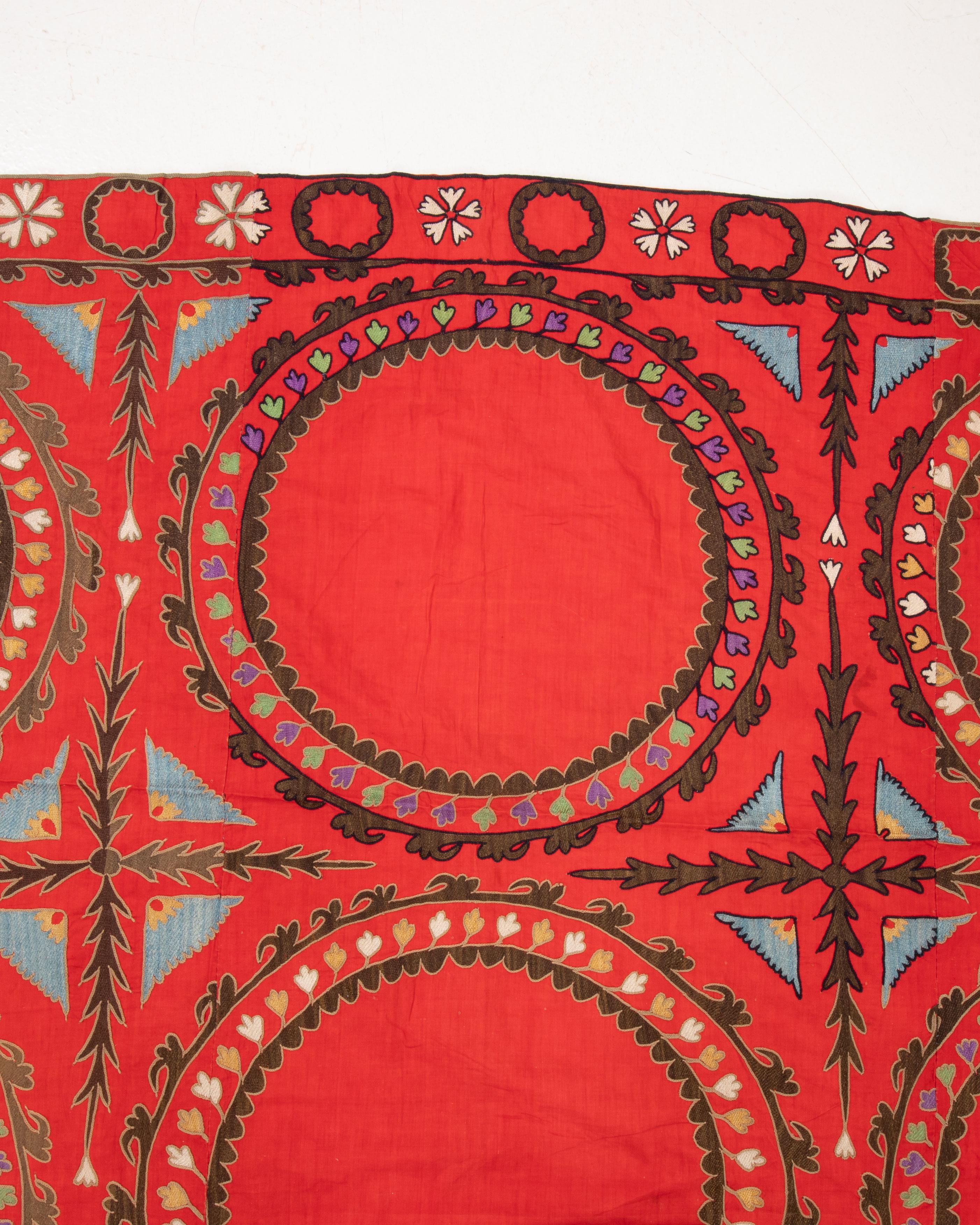 Cotone Antico Suzani di Tashkent, Uzbekistan anni '90 in vendita