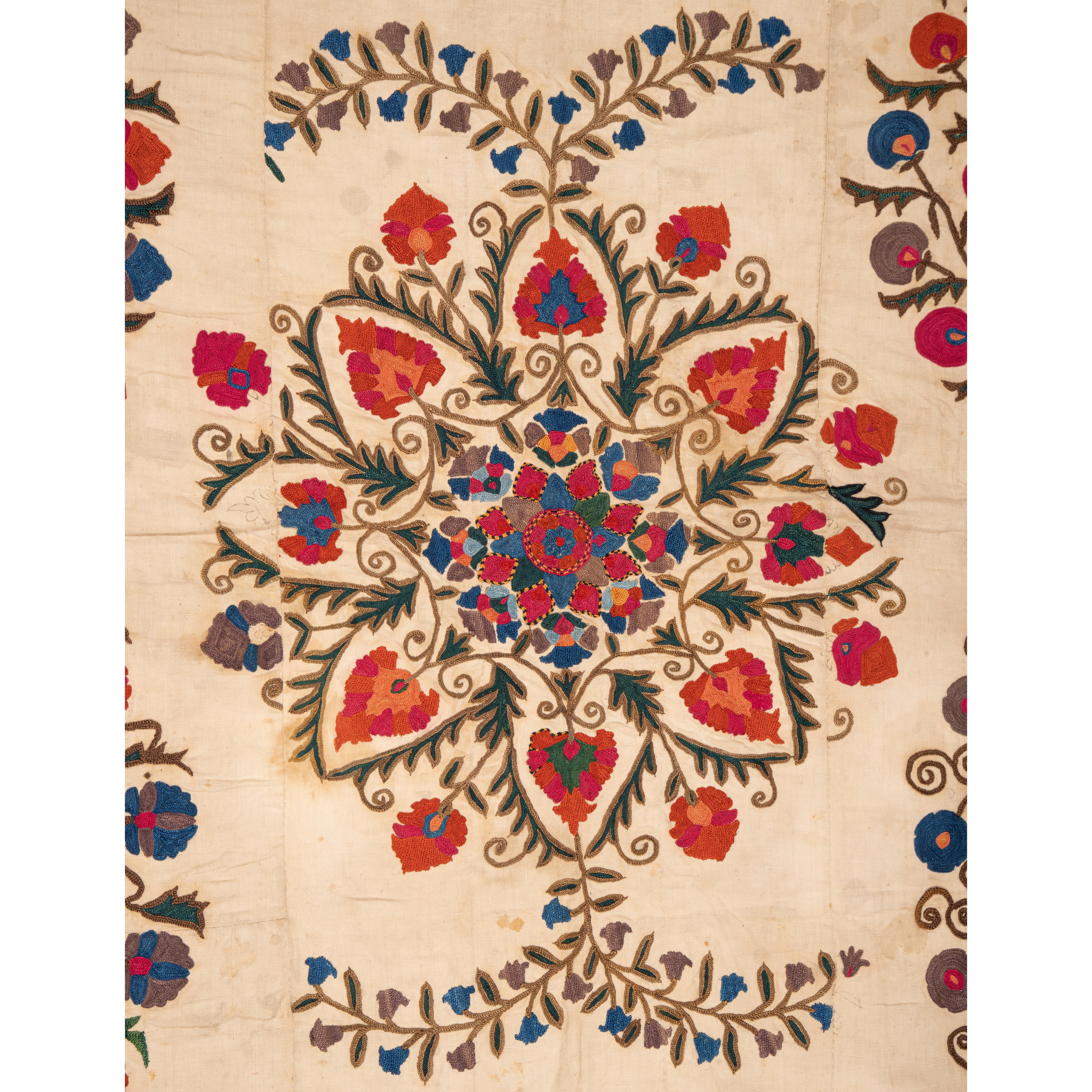 Antico Suzani di Bukara, Uzbekistan, XIX secolo. in vendita 1