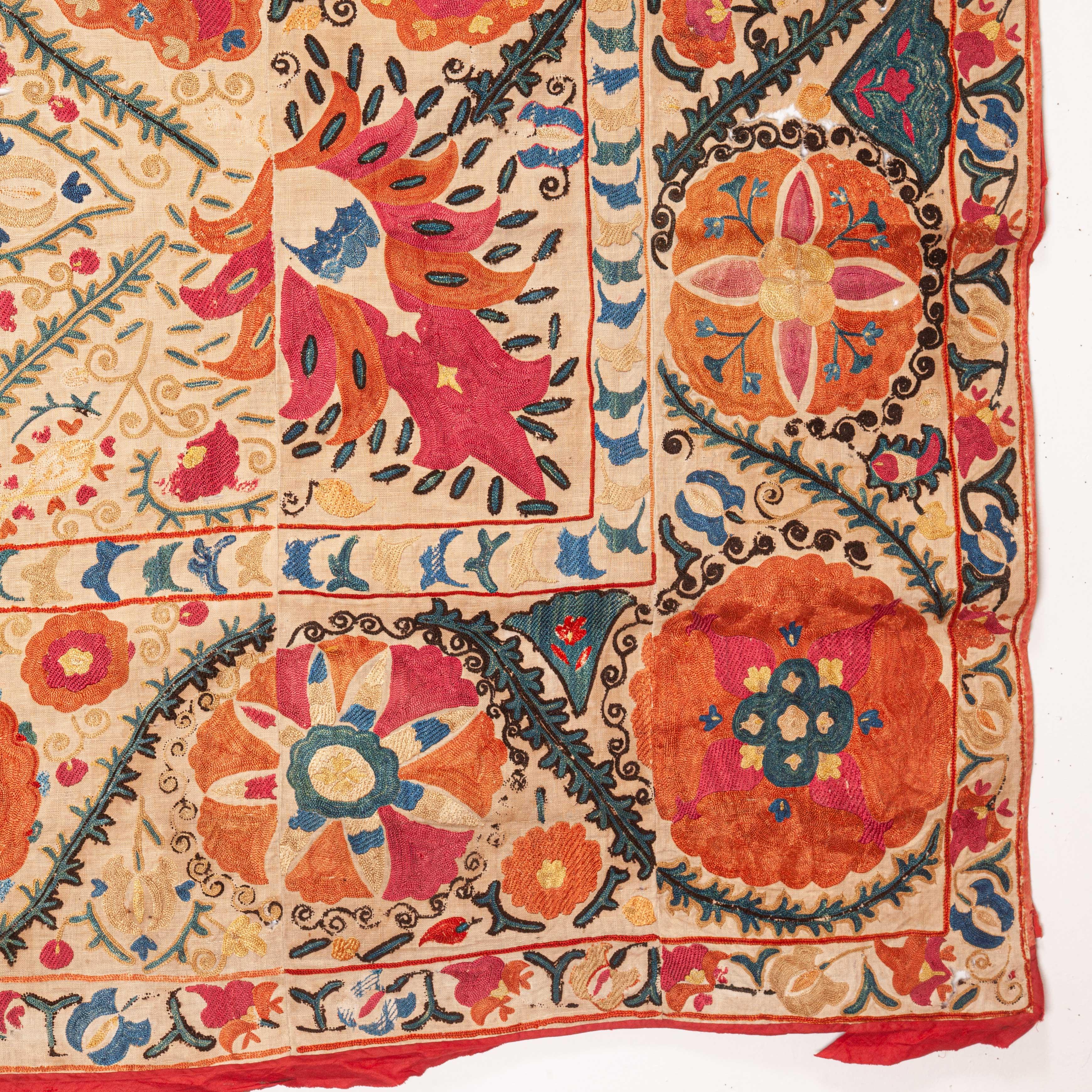 Antique Suzani from Bukhara, Uzbekistan, Mid-19th Century In Distressed Condition In Istanbul, TR