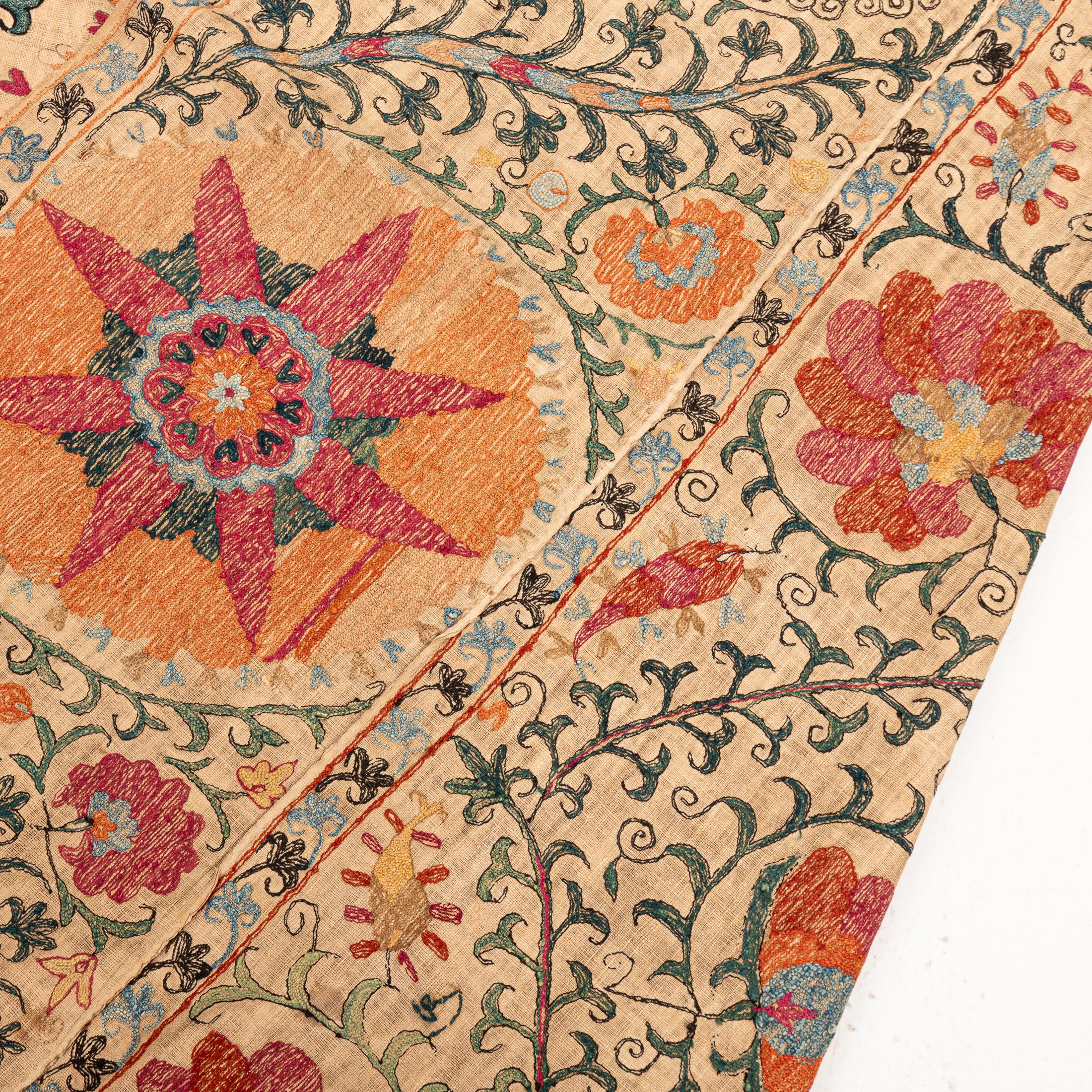 Antique Suzani from Bukhara, Uzbekistan, Mid 19th Century. For Sale 11