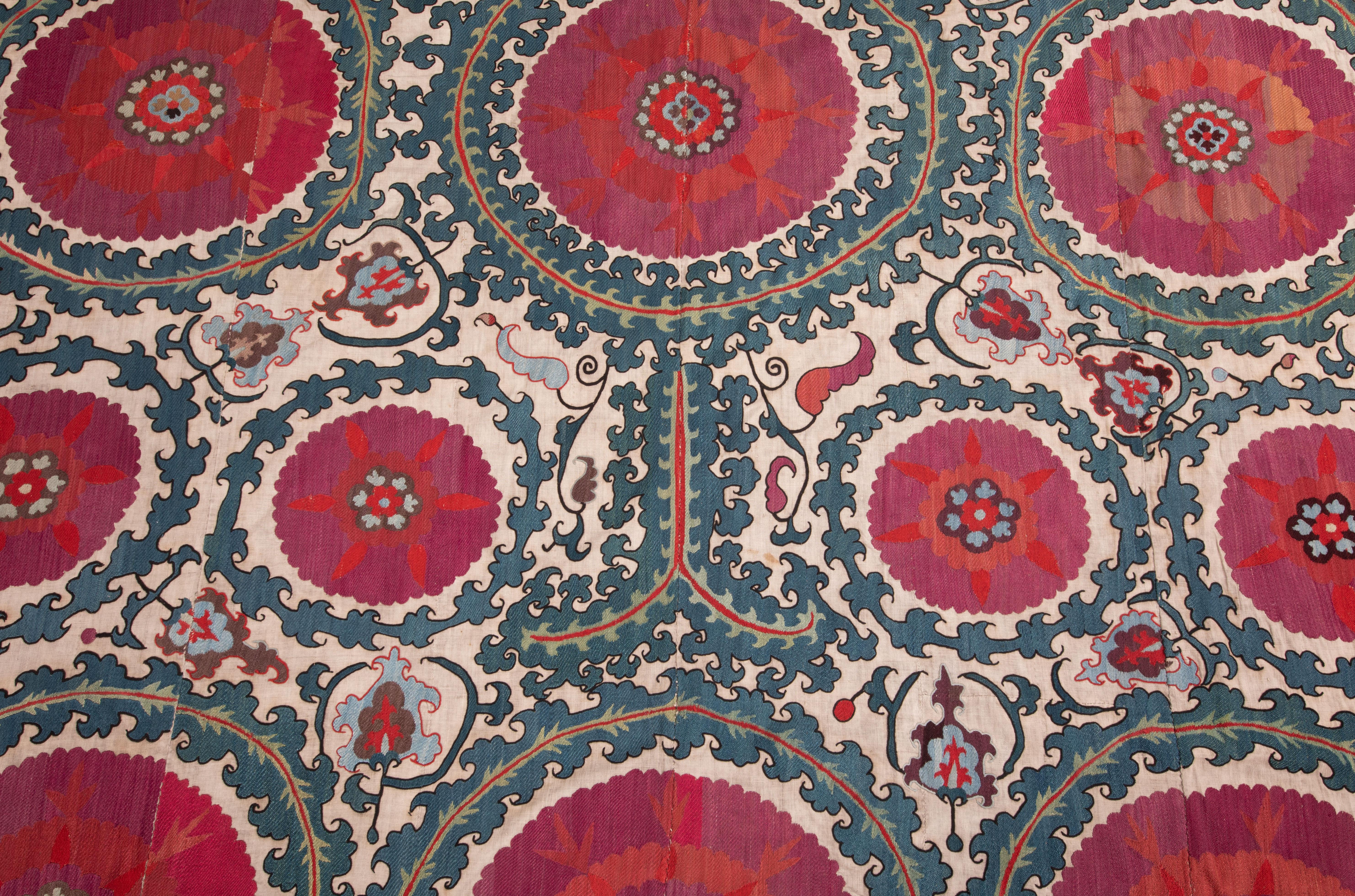 Antico Suzani di Samarcanda, Uzbekistan, XIX secolo. in vendita 1