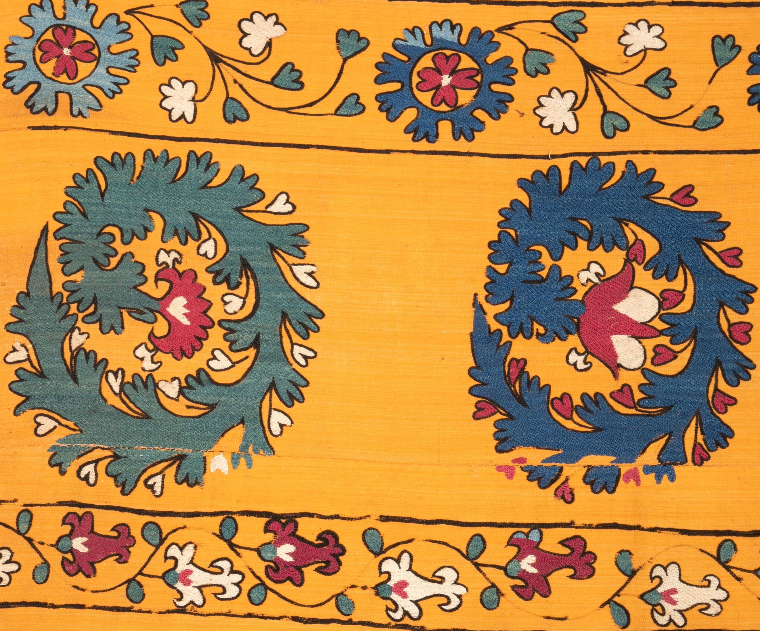 Antique Suzani from Tashkent Uzbekistan, Late 19th Century 4