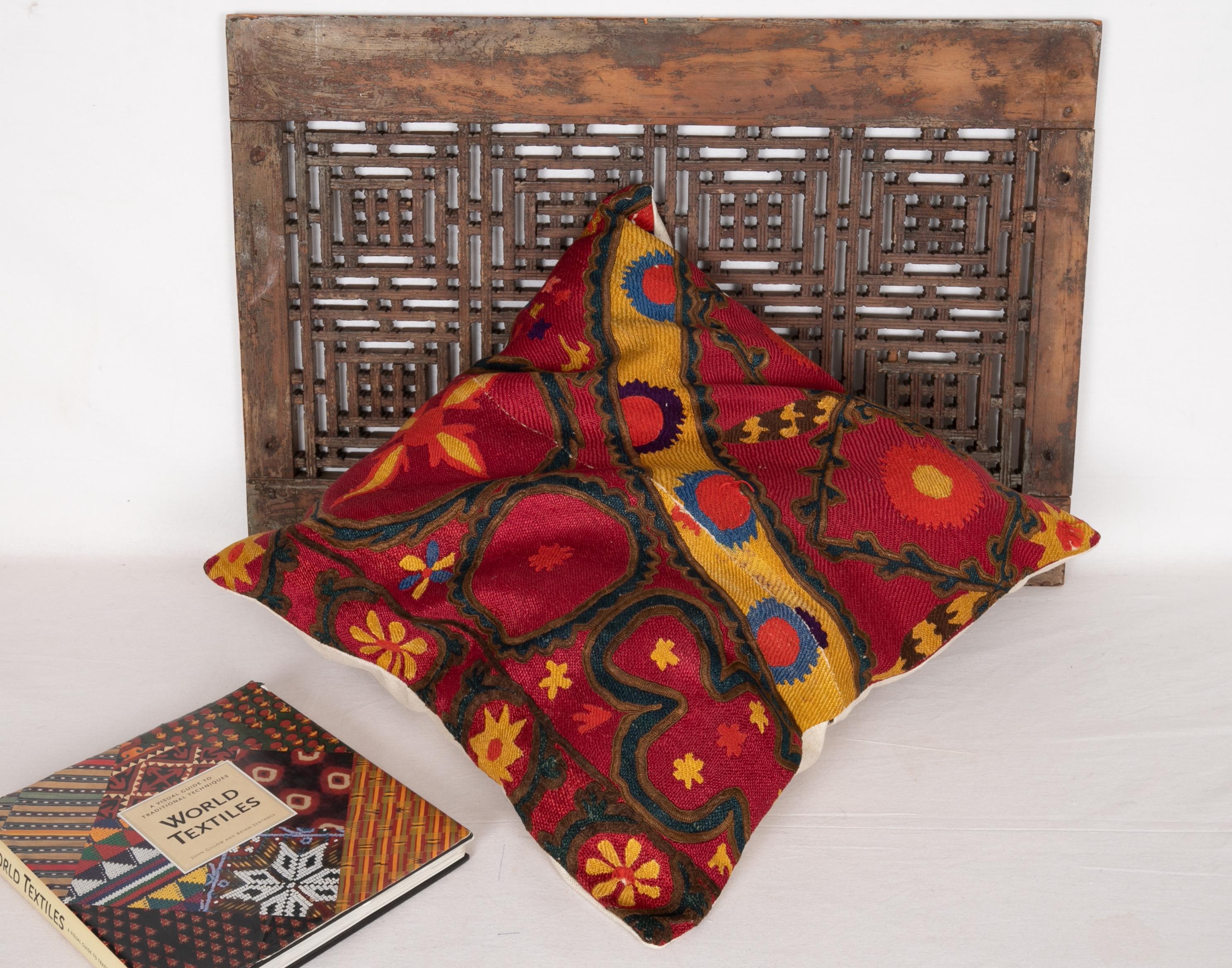 Antique Suzani Pillow Case Fashioned from a Late 19th Century Pishkent Suzani For Sale 1