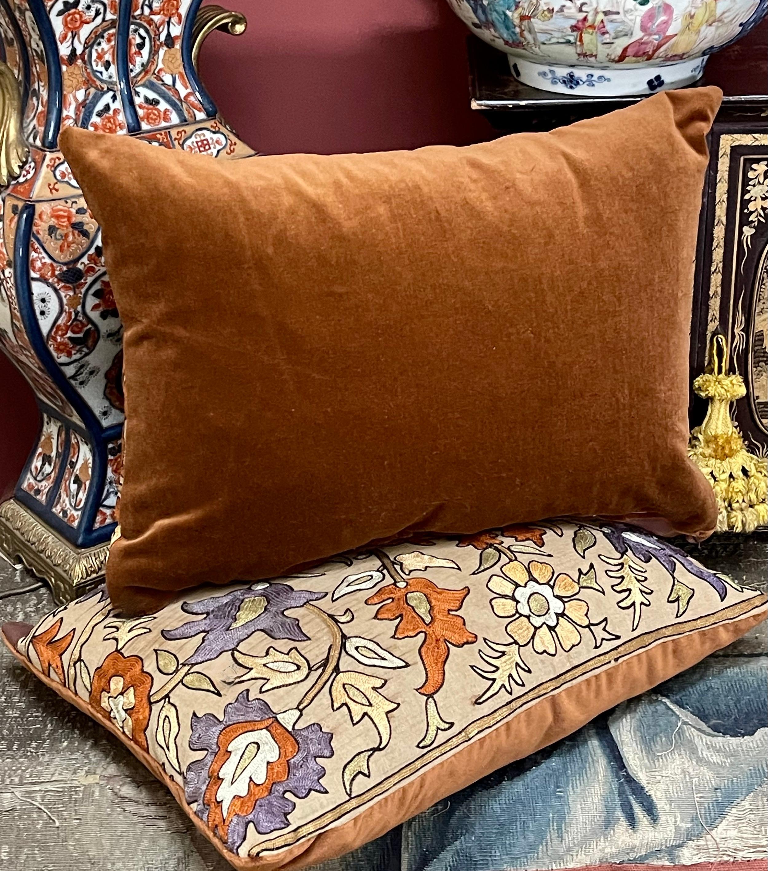 Antike Suzani-Kissen im Angebot 5