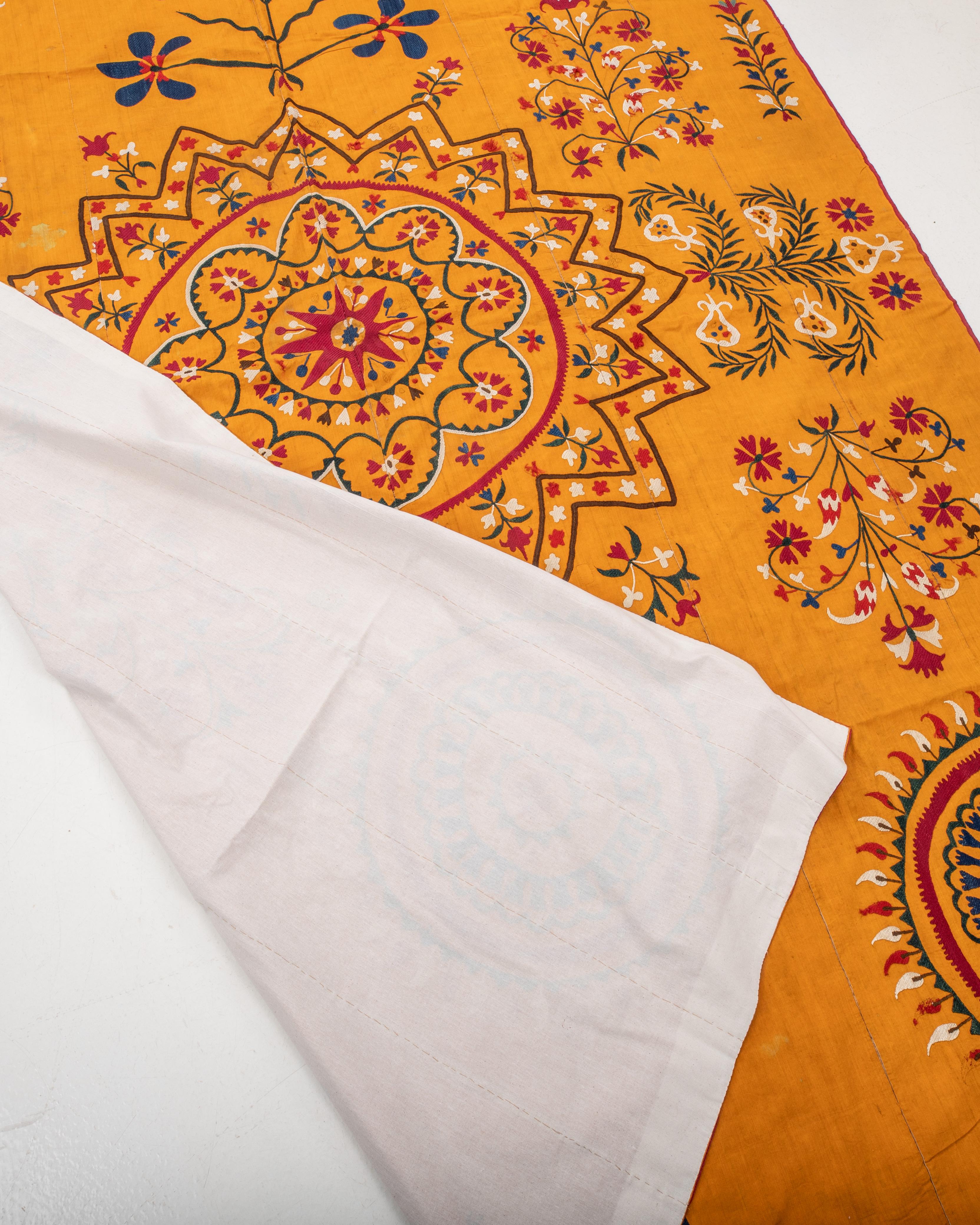 Suzani ancien, Tashkent, Ouzbékistan, années 1900 en vente 3