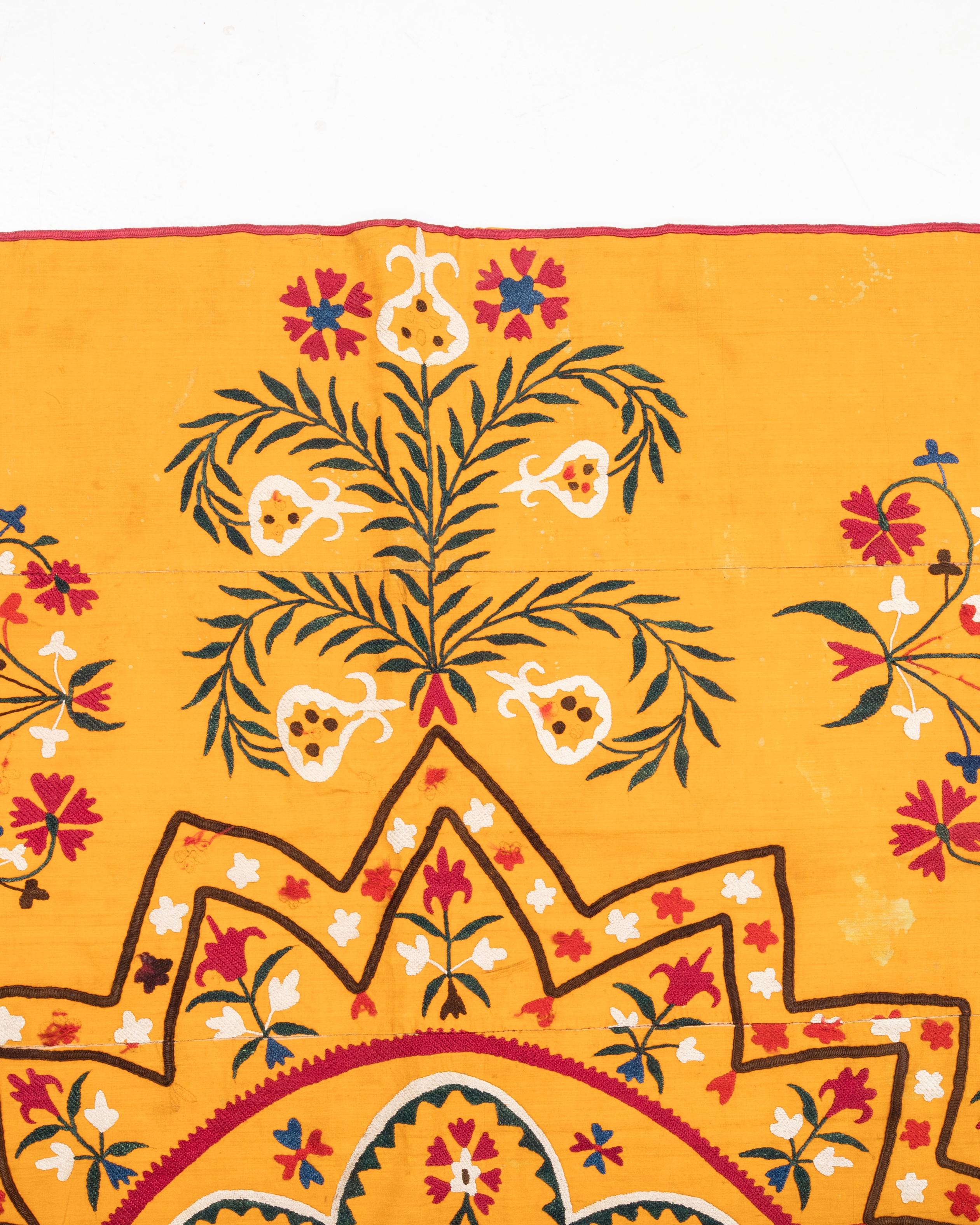 Suzani ancien, Tashkent, Ouzbékistan, années 1900 en vente 2