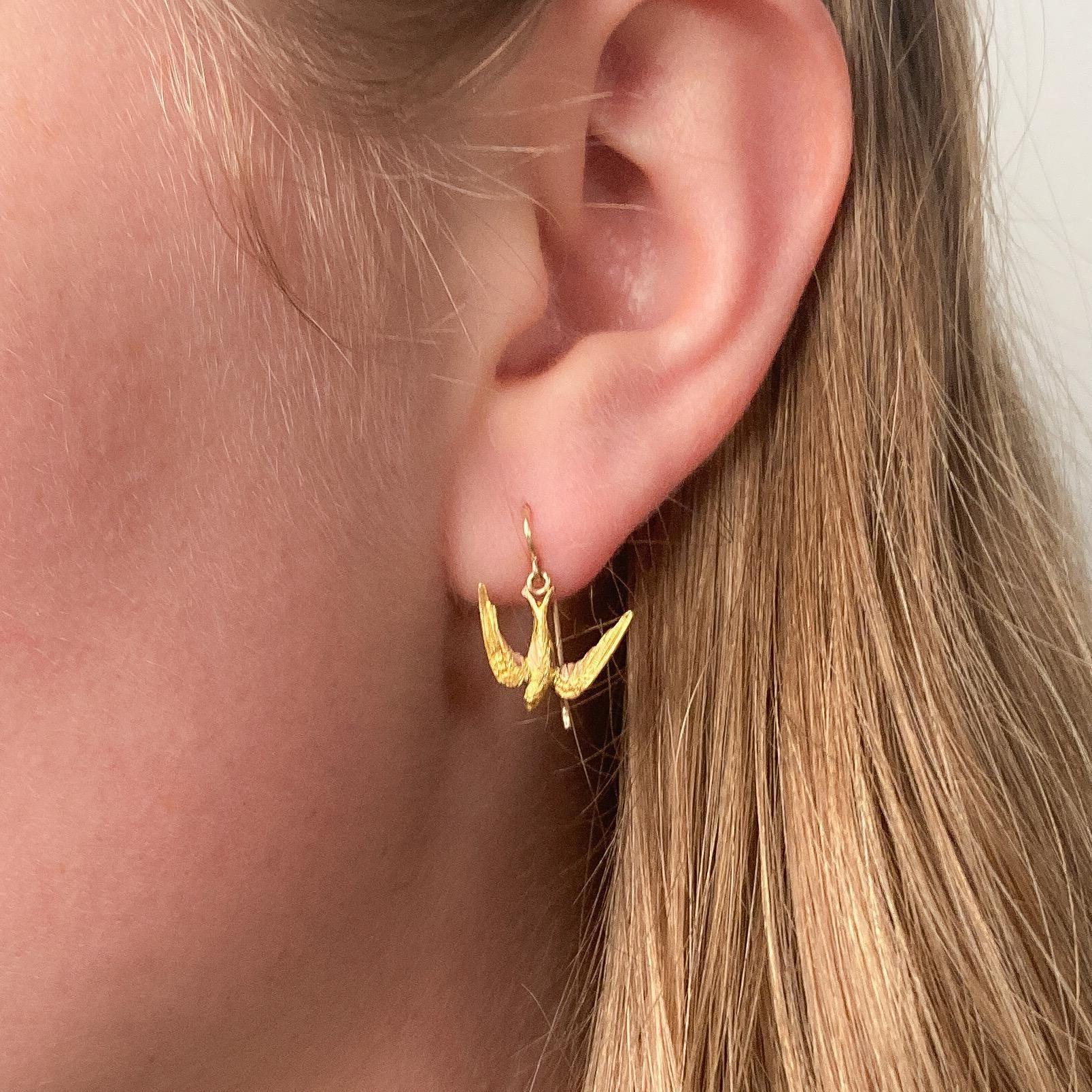 Antique Swallow Bird Earrings of 14k Gold For Sale 1