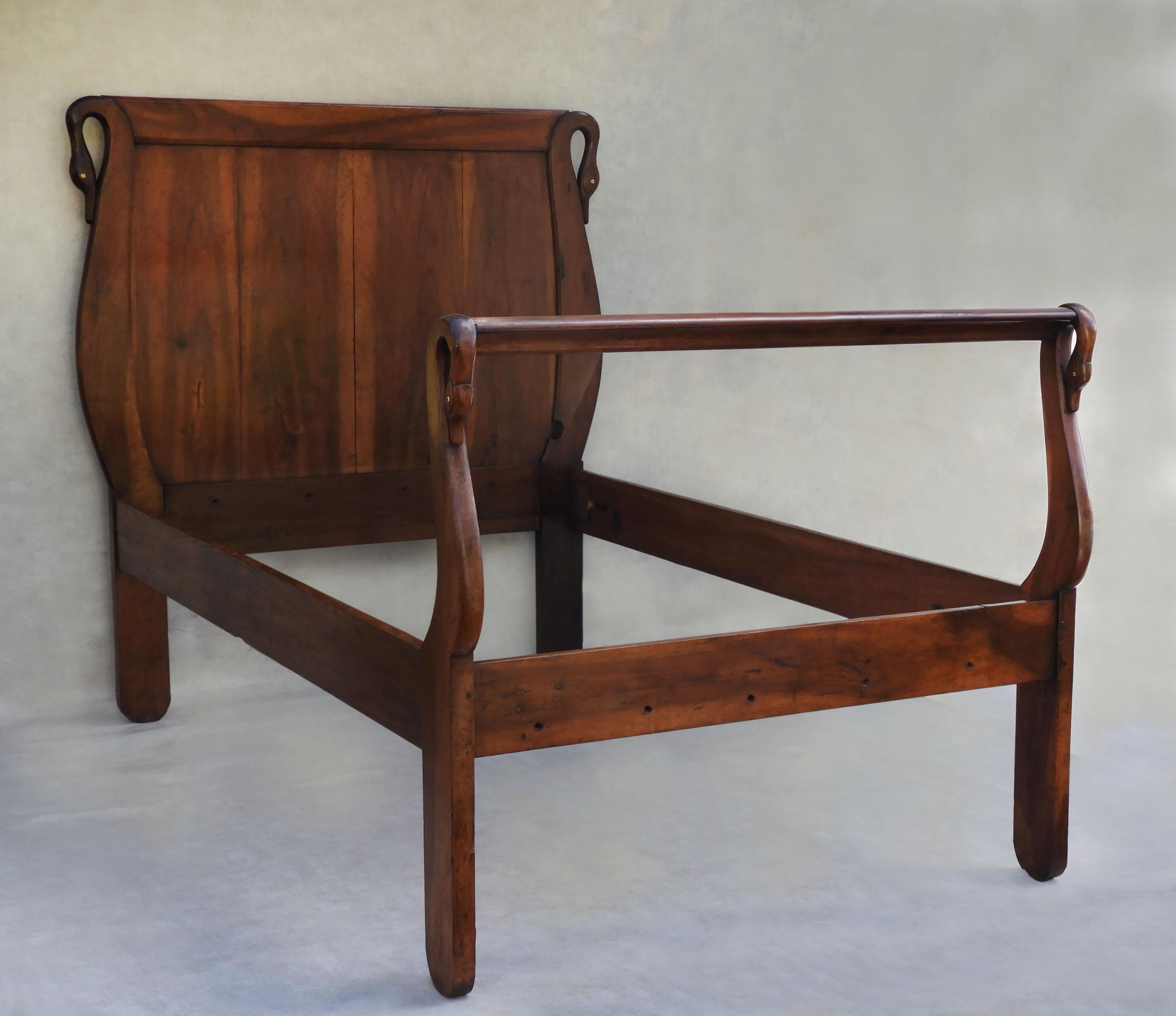 Antique 'Swan Neck' Bett c1900 Frankreich (Französisch) im Angebot