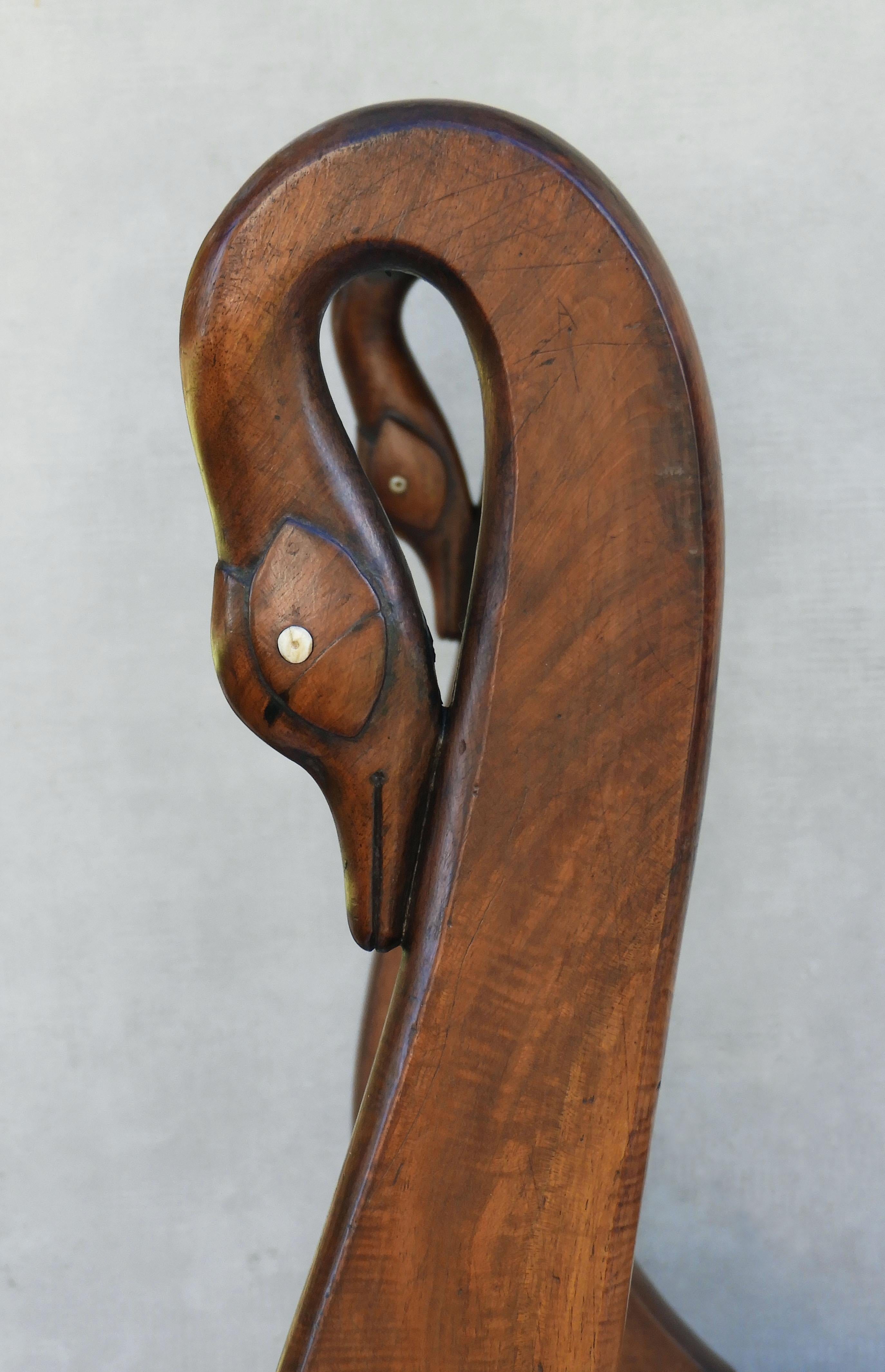 Antique 'Swan Neck' Bett c1900 Frankreich im Zustand „Gut“ im Angebot in Trensacq, FR