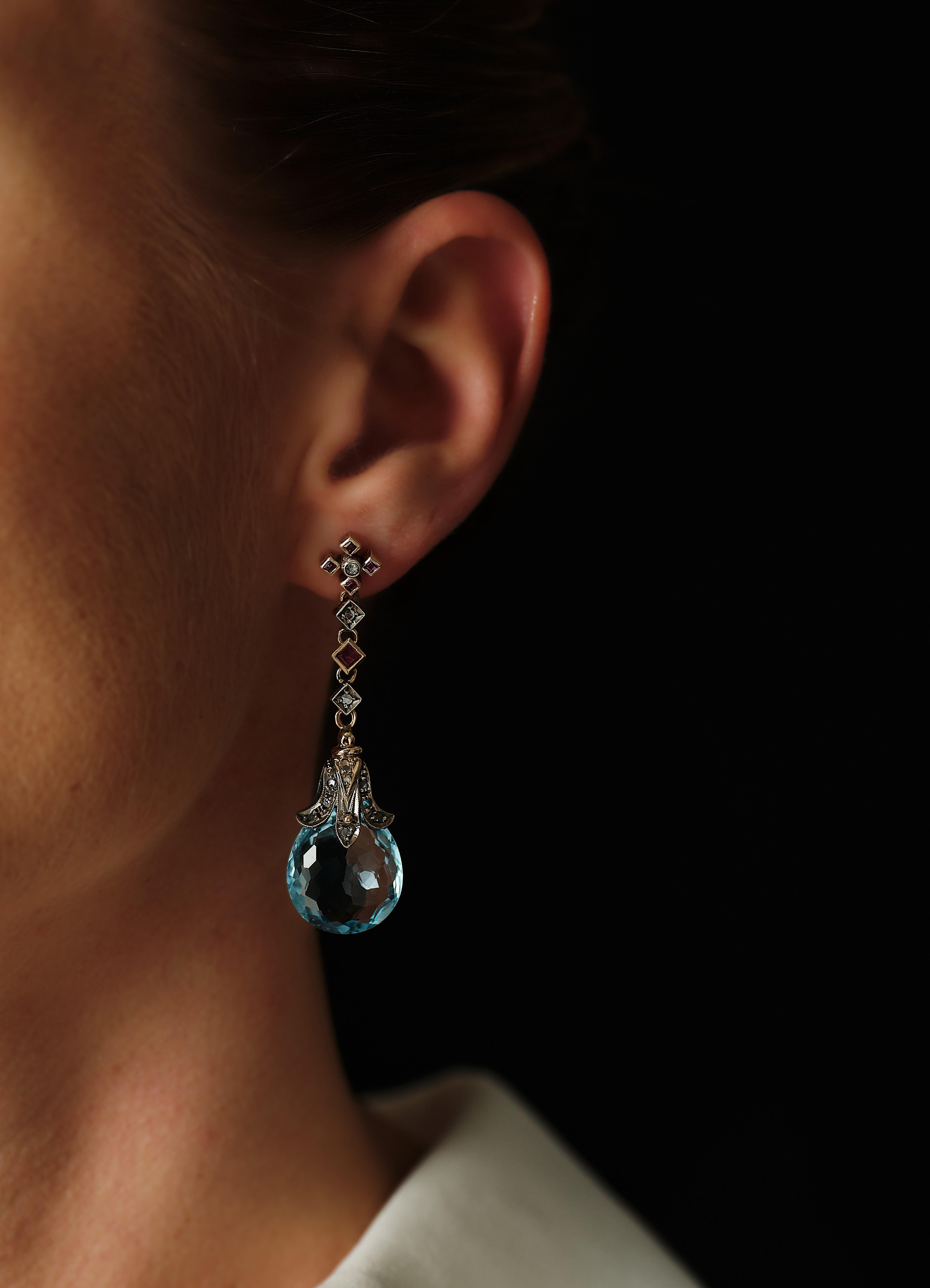 Antique Arts and Craft topaz, rubies, diamond earings, made circa 1900. In Good Condition For Sale In Malmö, Skåne län