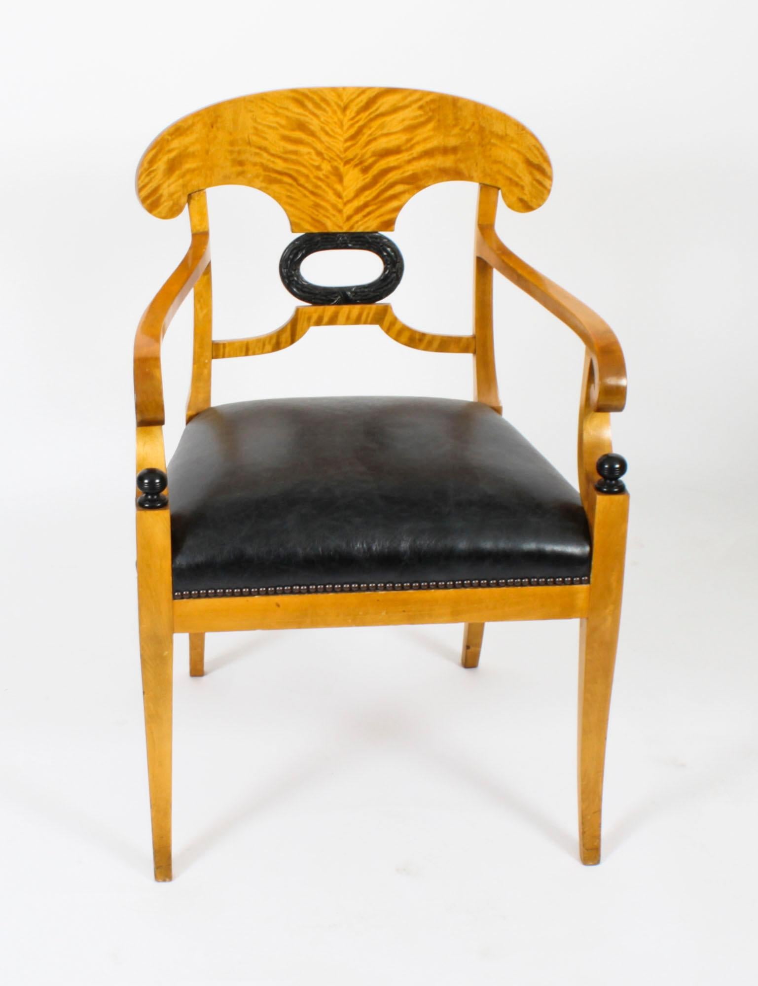 Antique Swedish Biedermeier Birchwood Pair Arm Chairs & Pair Side Chairs In Good Condition For Sale In London, GB
