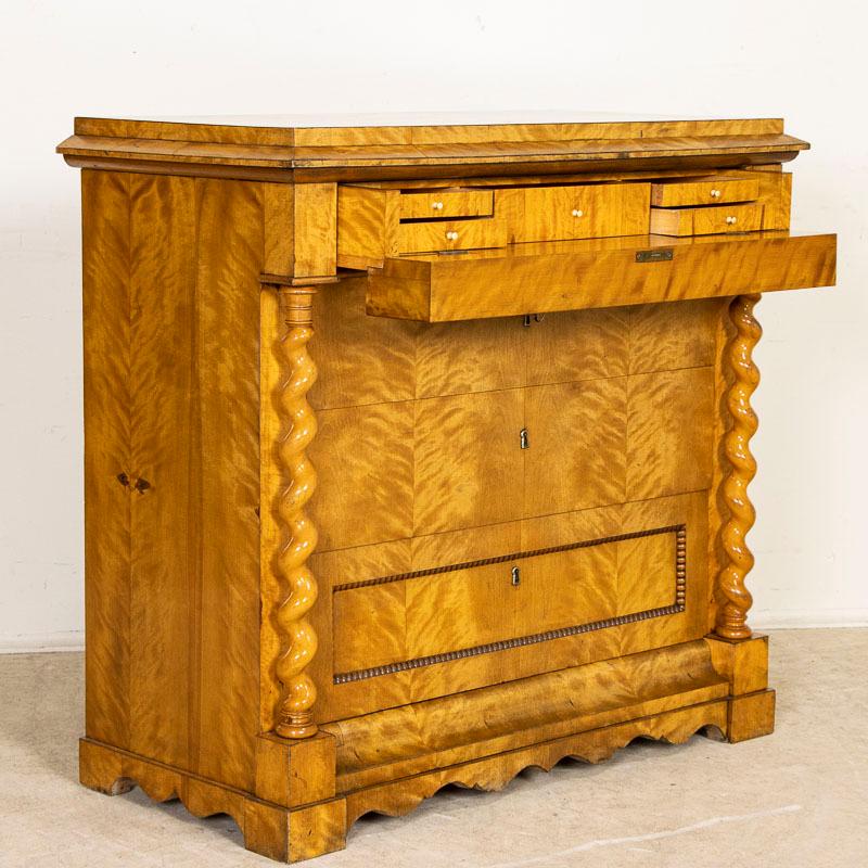 Antique Swedish Biedermeier Chest of Drawers from Sweden In Good Condition In Round Top, TX