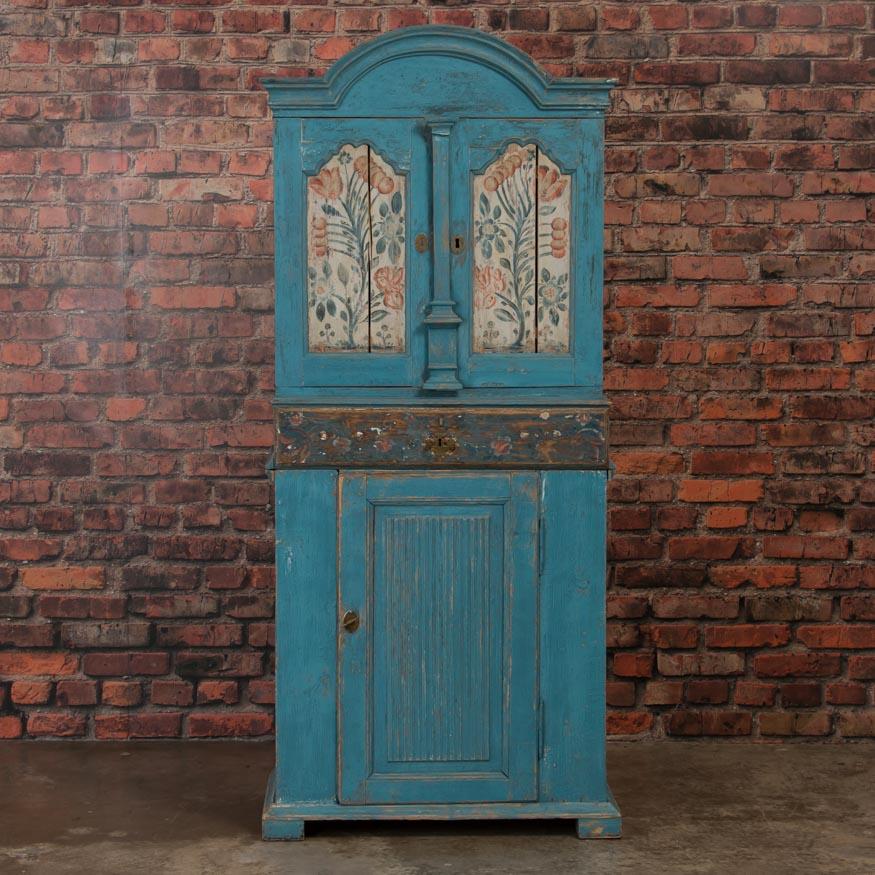 Antique Swedish Blue Cabinet/Cupboard with Original Paint In Good Condition In Round Top, TX