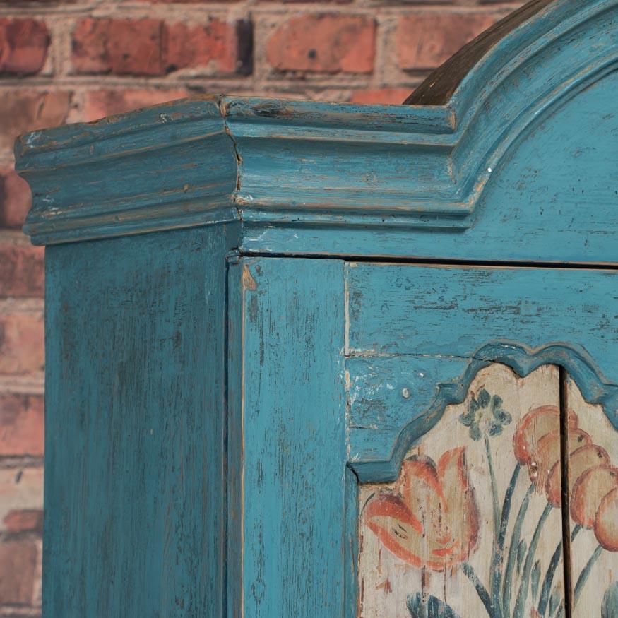 Antique Swedish Blue Cabinet/Cupboard with Original Paint 1