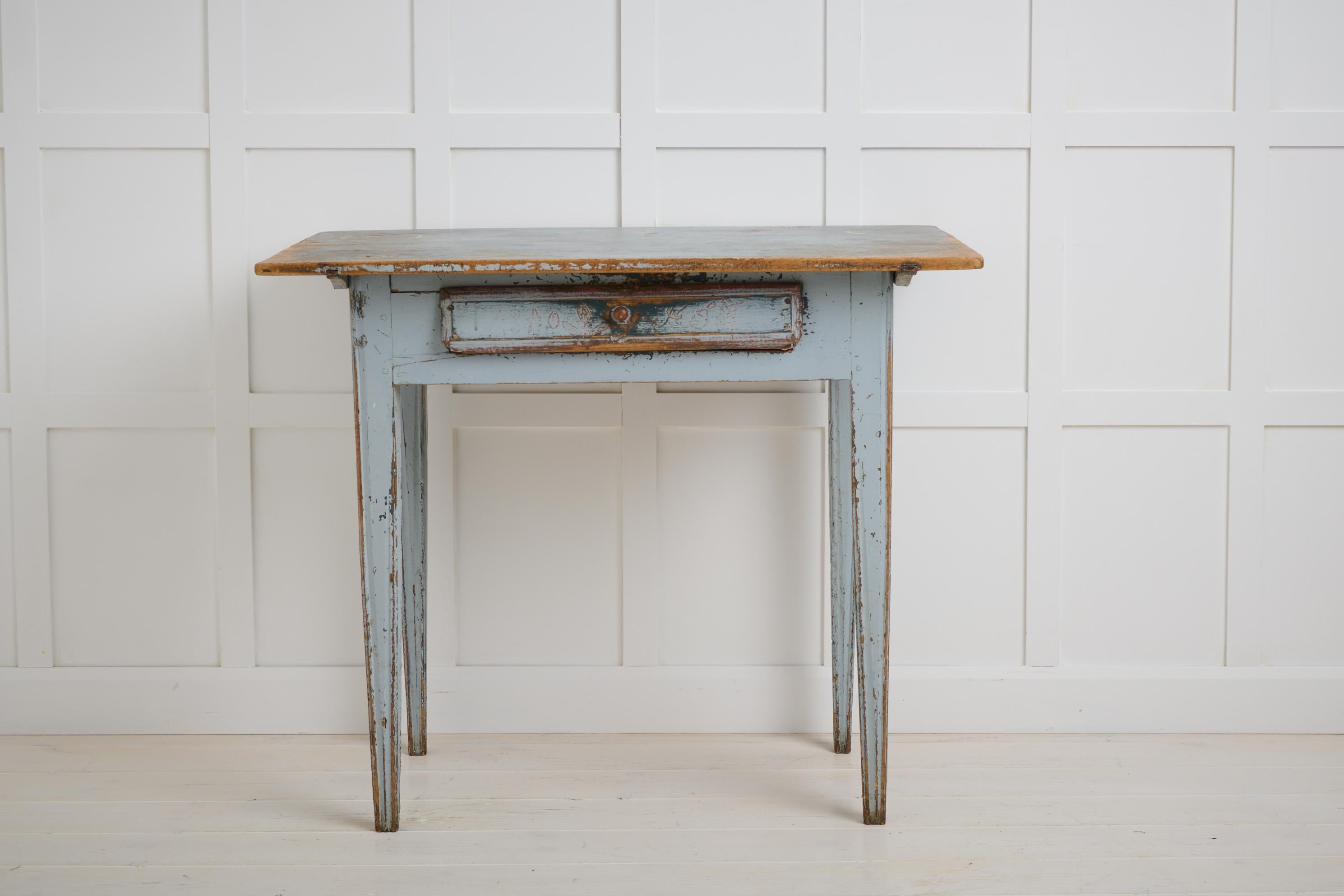 Antiker schwedischer blauer Landtisch im Gustavianischen Stil, Schublade und echte Patina (Handgefertigt) im Angebot
