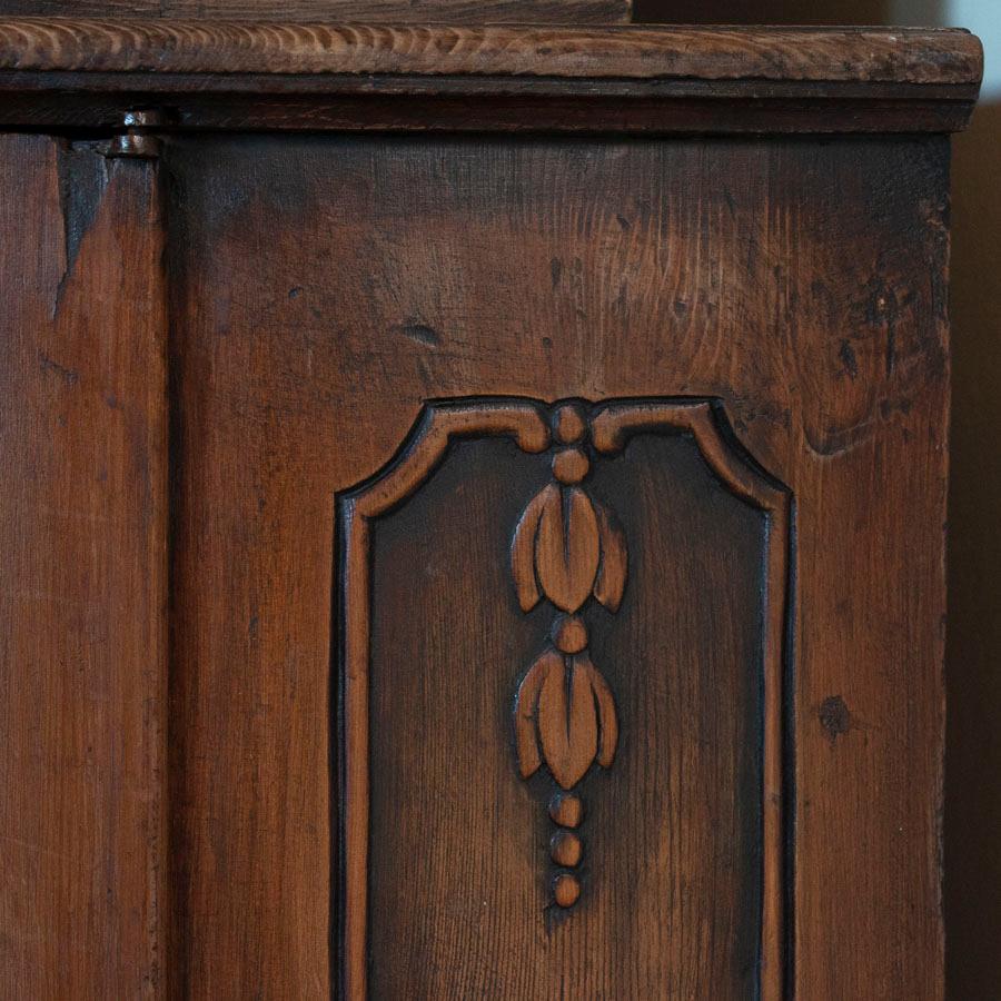 Antique Swedish Carved Pine Corner Cabinet Cupboard In Good Condition In Round Top, TX