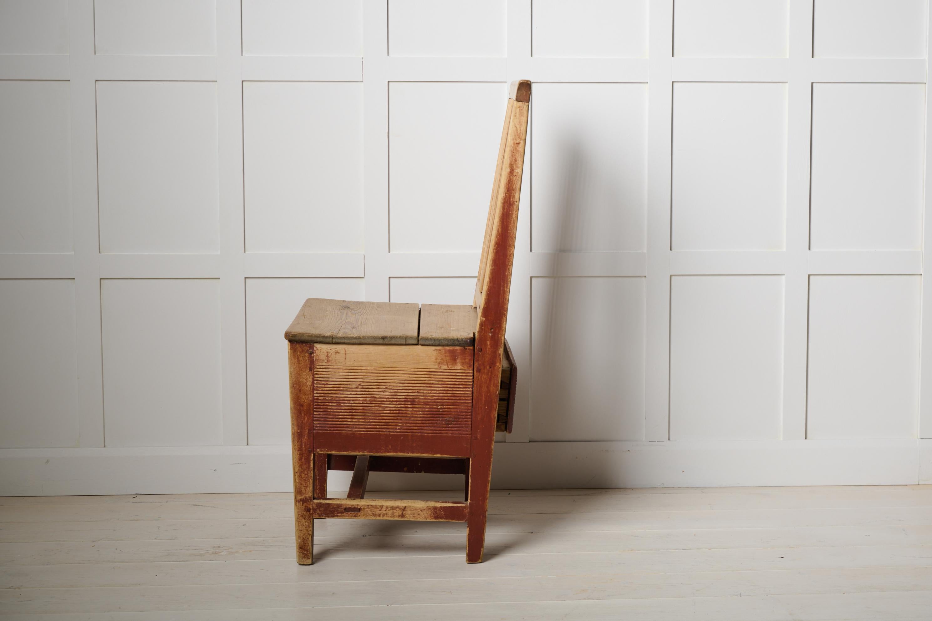 Antique Swedish Charming Folk Art Chair, Original Condition with Genuine Patina In Good Condition For Sale In Kramfors, SE