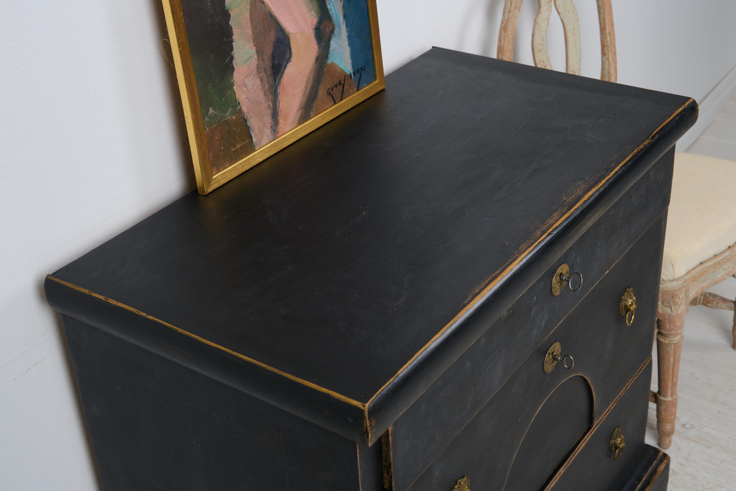 Antique Swedish Chest of Drawers in Empire Style with Three Drawers and Locks For Sale 2