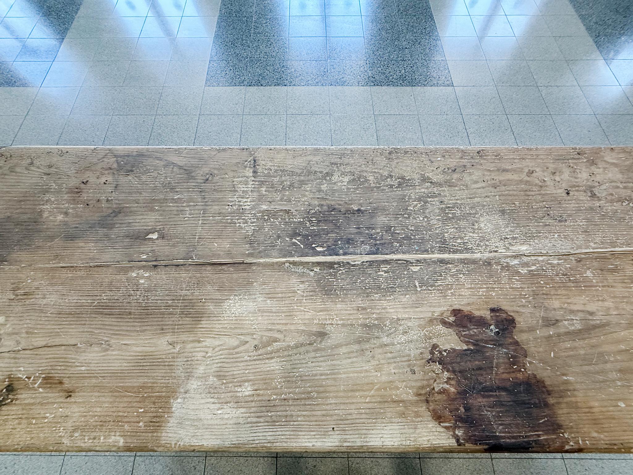 Olmo Antica credenza svedese in olmo in vendita