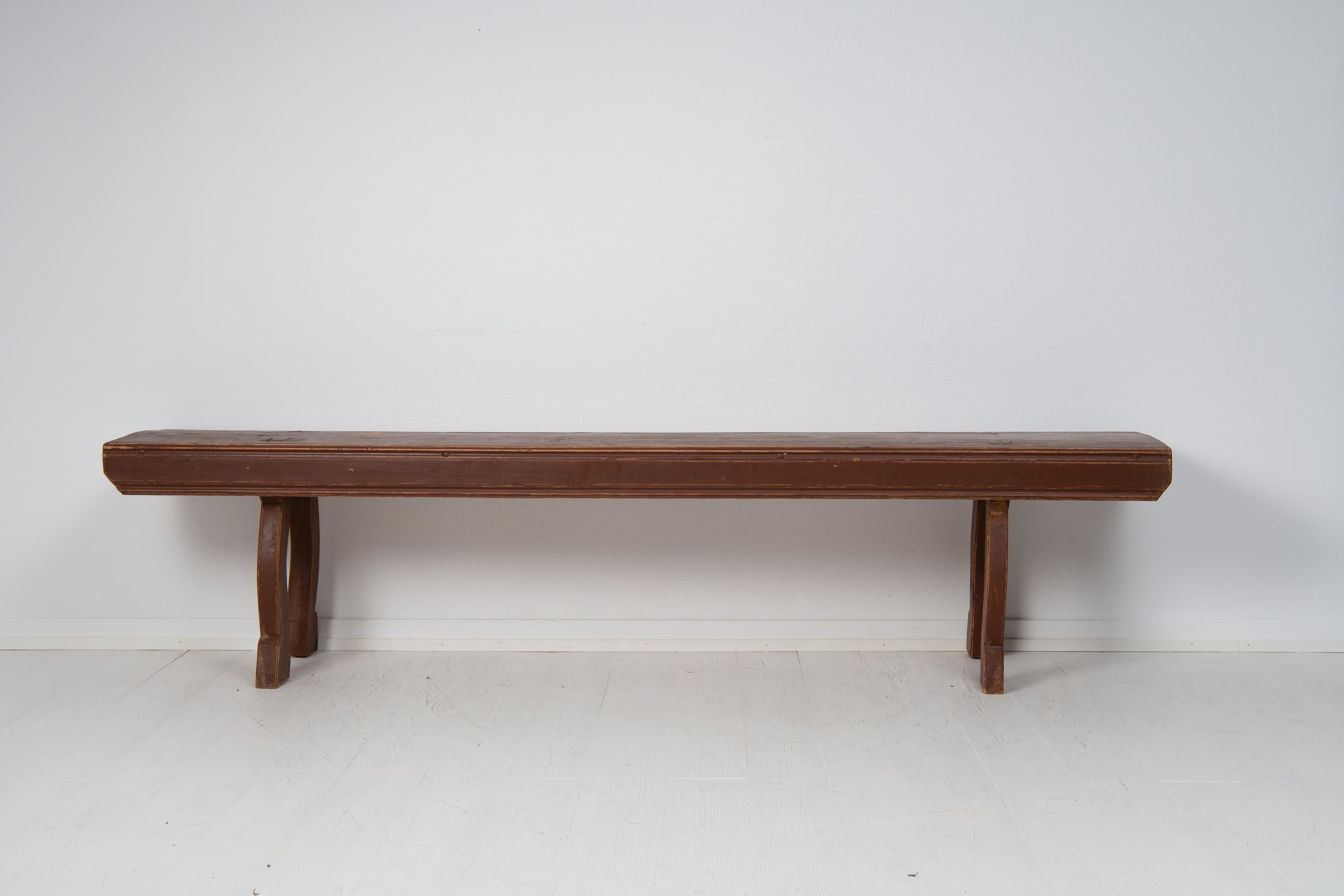 Country Ancien banc de maison de campagne suédois en pin ancien en vente