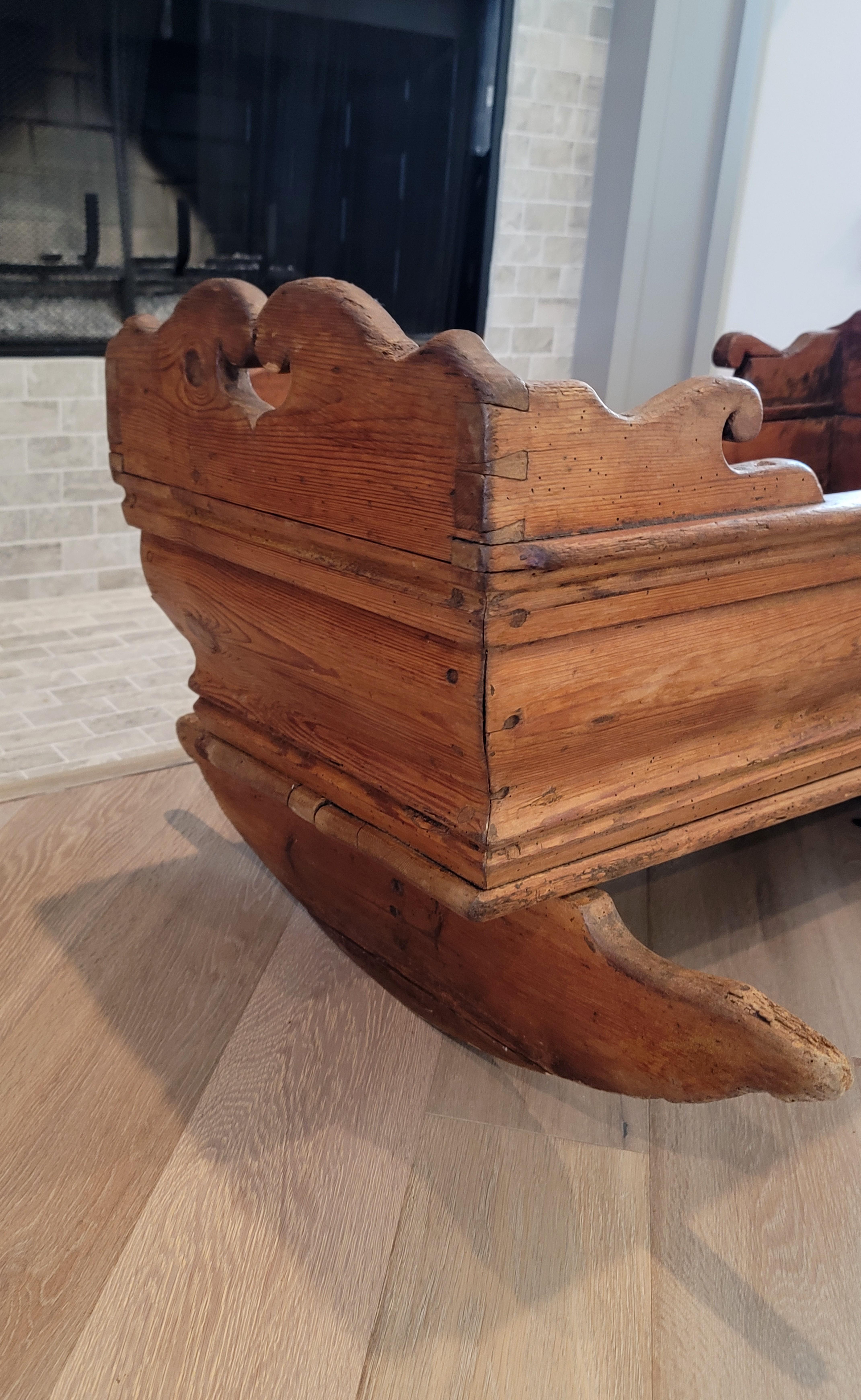 Antique Swedish Country Pine Rocking Bassinet  For Sale 2