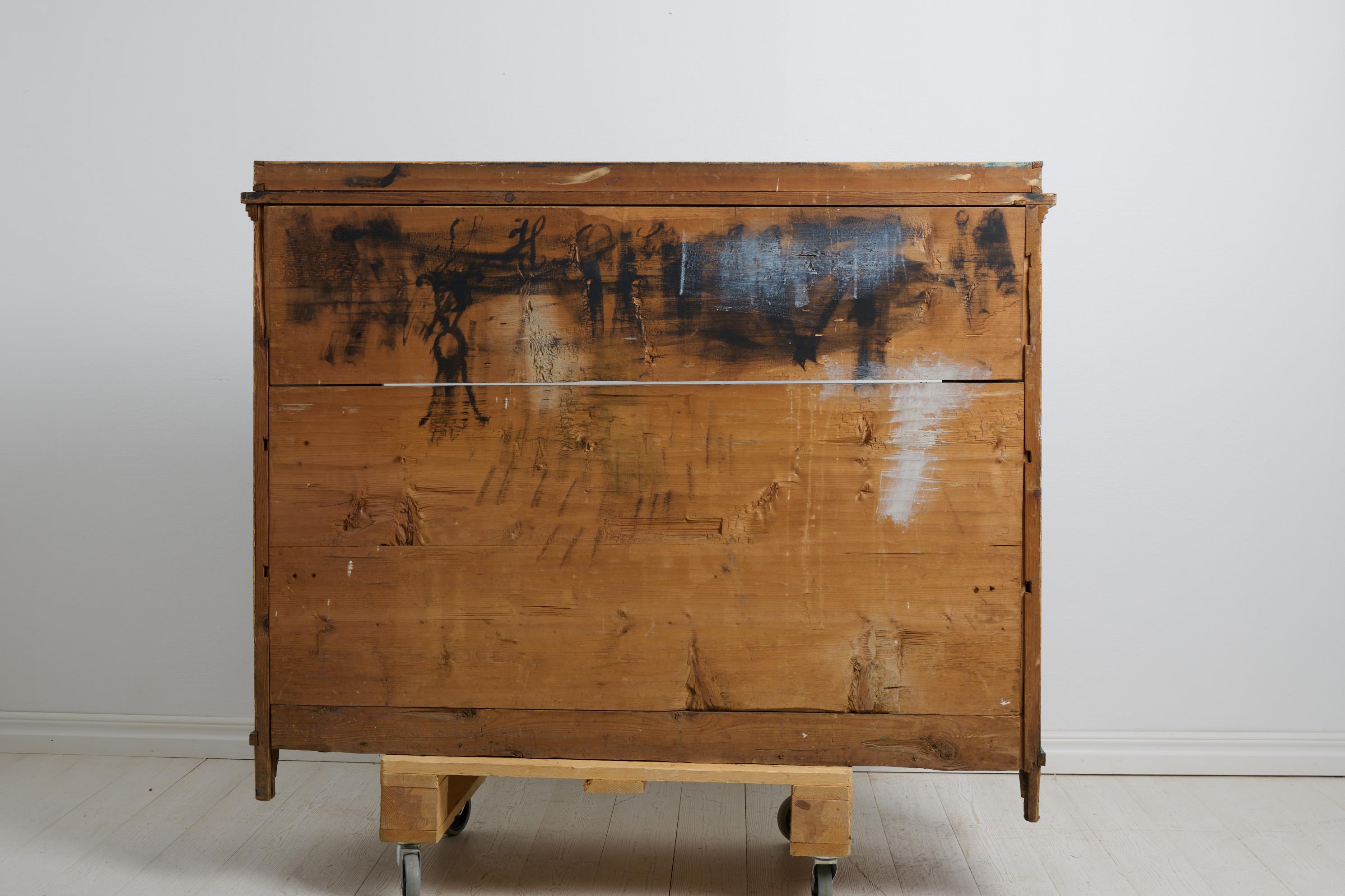 Antiguo Aparador Sueco de la Época Gustaviana con Pintura Azul en venta 6