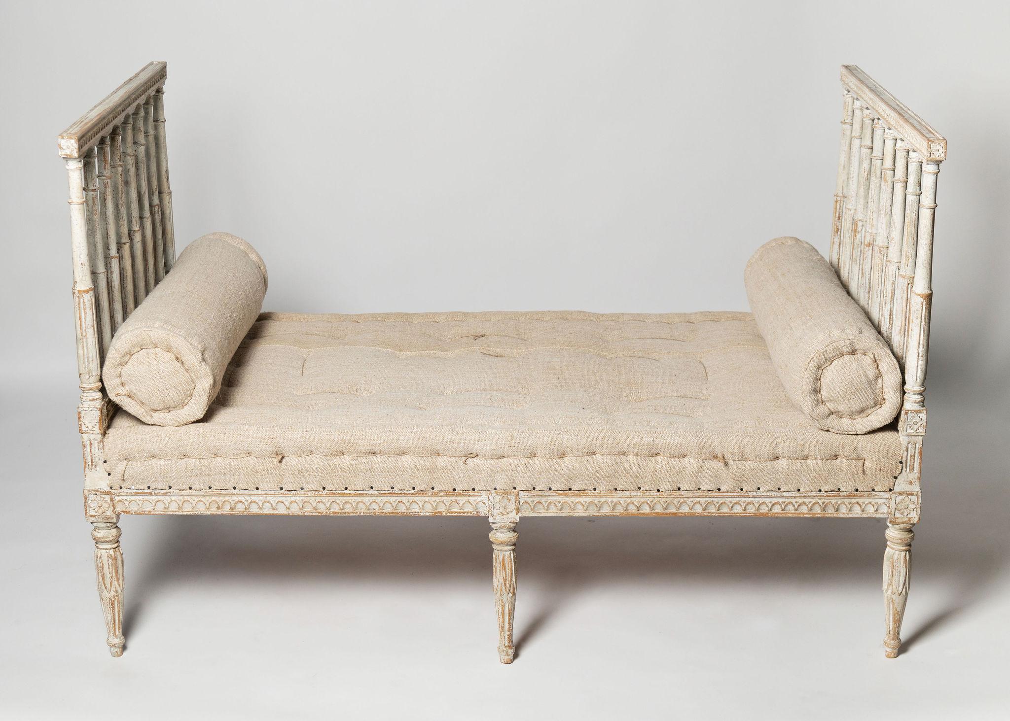 Antique Swedish daybed, sofa, stool, c1800, gustavian, Swedish upholstery   In Good Condition For Sale In Maidstone, GB