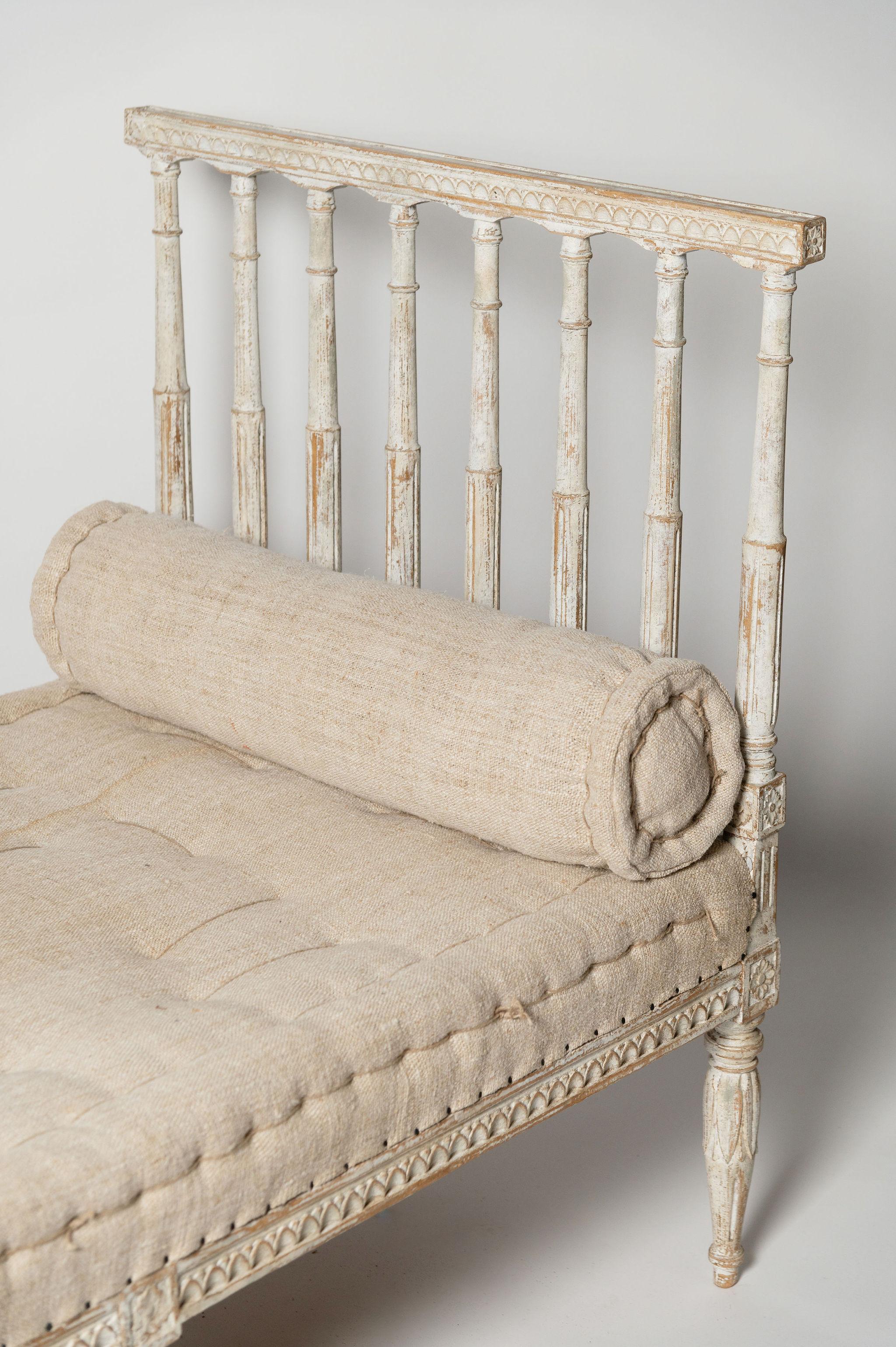 Antique Swedish daybed, sofa, stool, c1800, gustavian, Swedish upholstery   For Sale 3