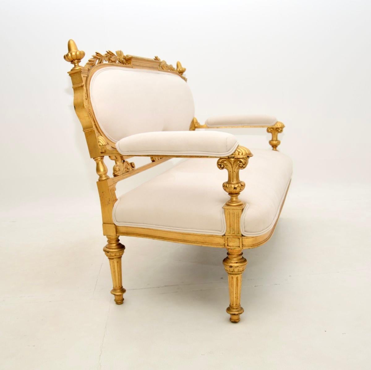 Suédois Canapé ancien en bois doré de style Empire suédois en vente