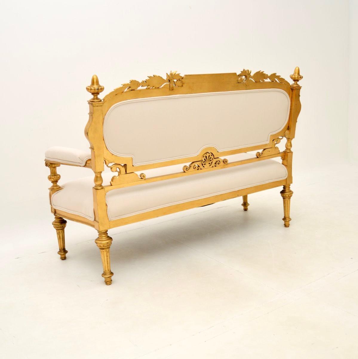 Fin du XIXe siècle Canapé ancien en bois doré de style Empire suédois en vente