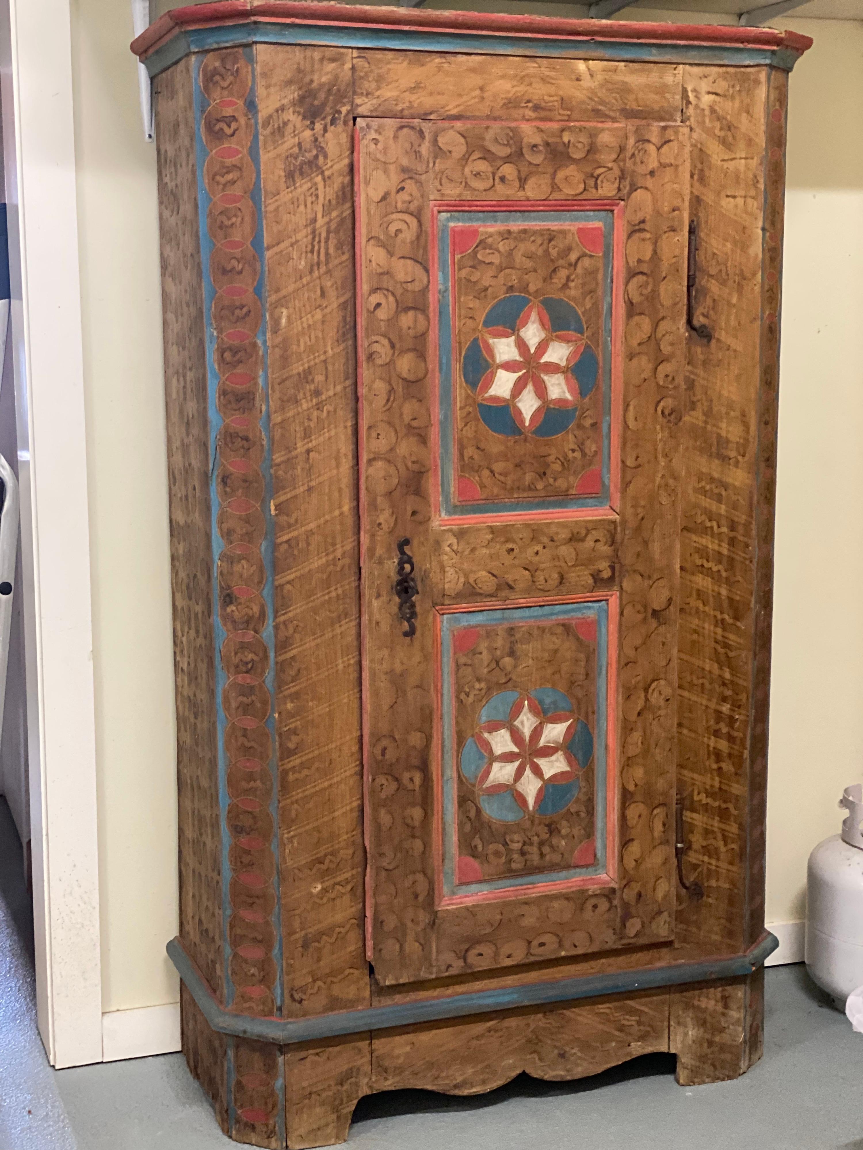 Antique Swedish Folk Art Painted Cabinet For Sale 13