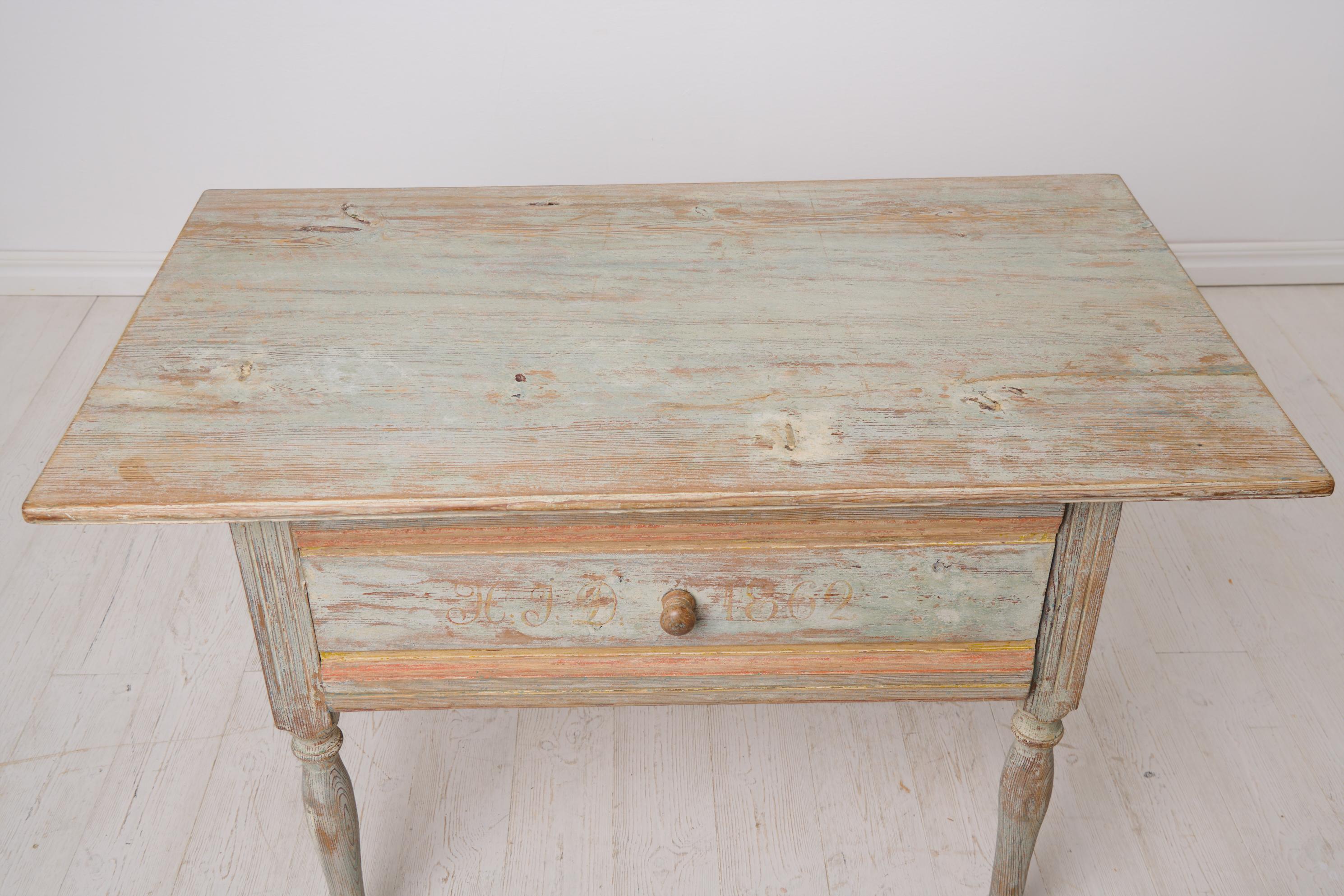 Antique Swedish Folk Art Side Table with A Large Drawer and Original Paint in vendita 3
