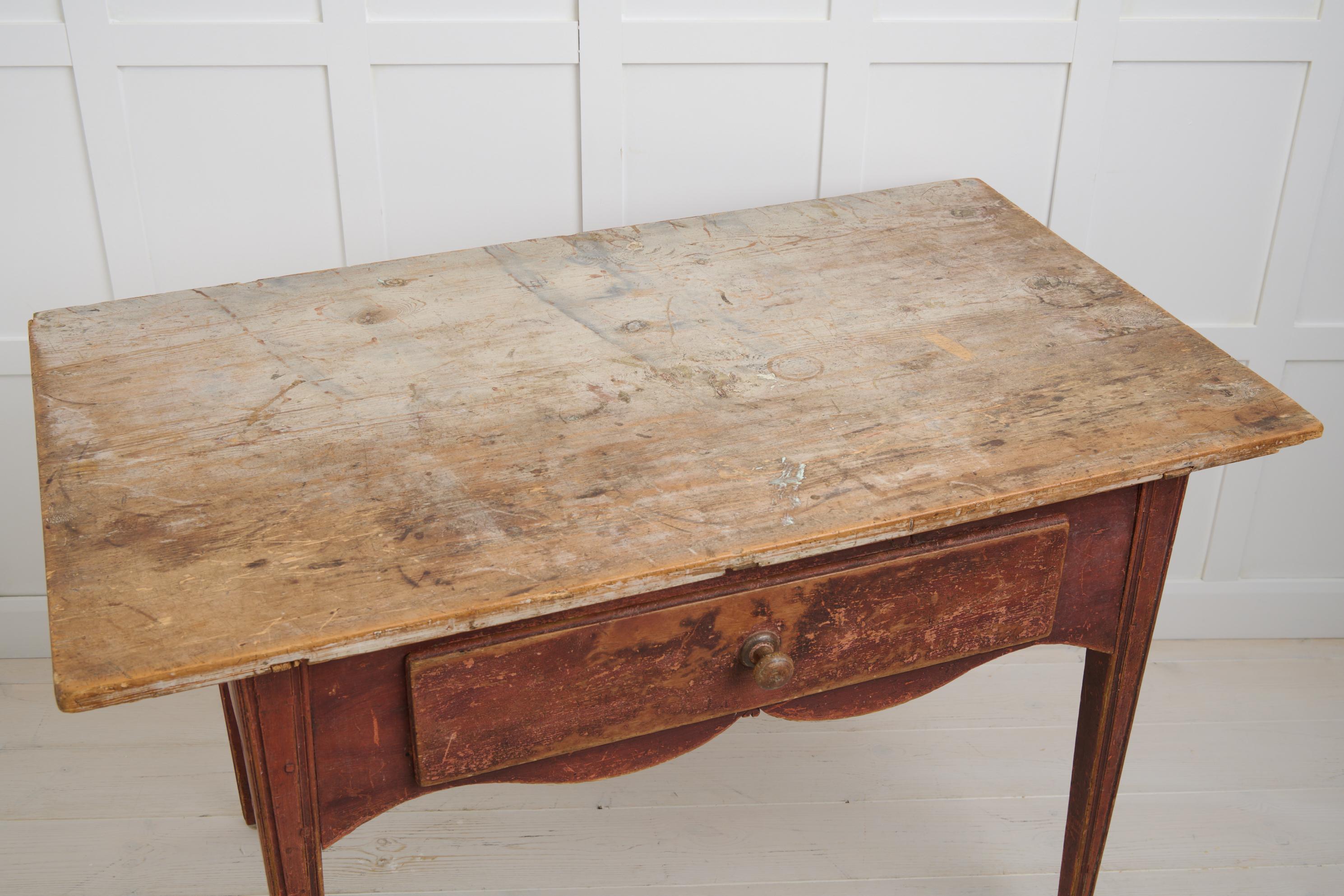Antique Swedish Folk Art Table in Gustavian Style, Drawer and Charming Patina 4