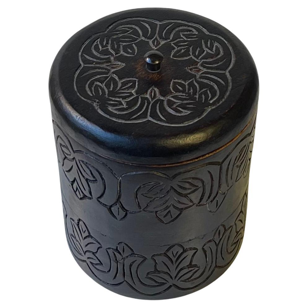 Antique boîte à thé en bois sculpté suédois, 19e siècle
