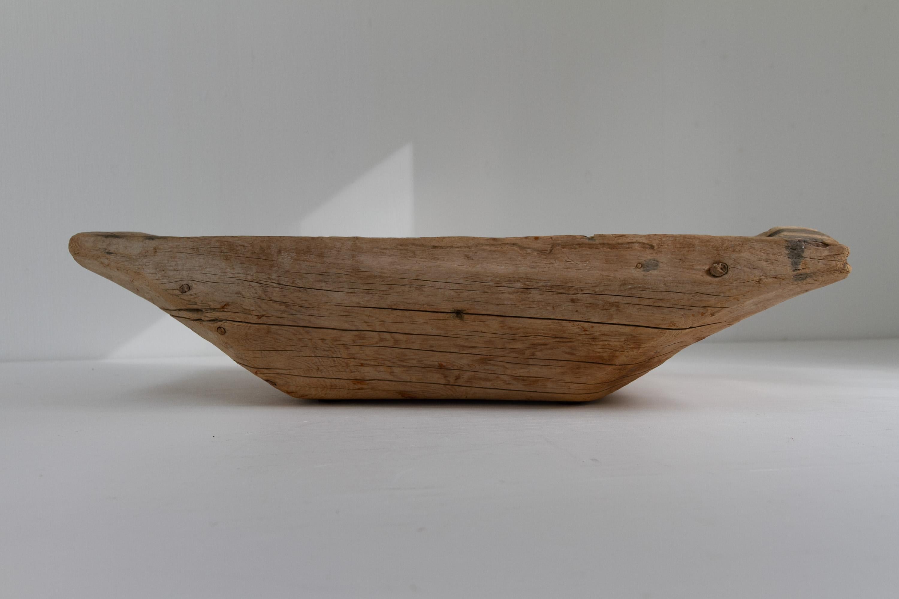 Svedese Antico abbeveratoio in legno di arte popolare svedese, fine '800. in vendita