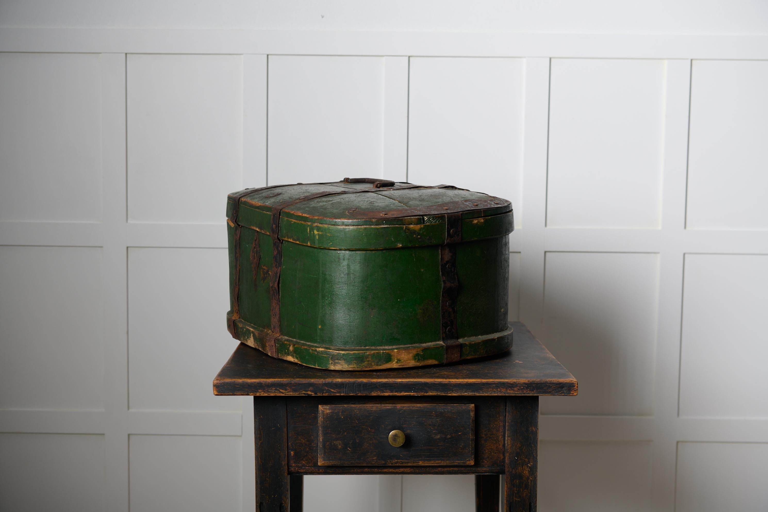 Antiguo Forskrin sueco, caja de viaje de arte popular del siglo XVIII, estado original Sueco en venta