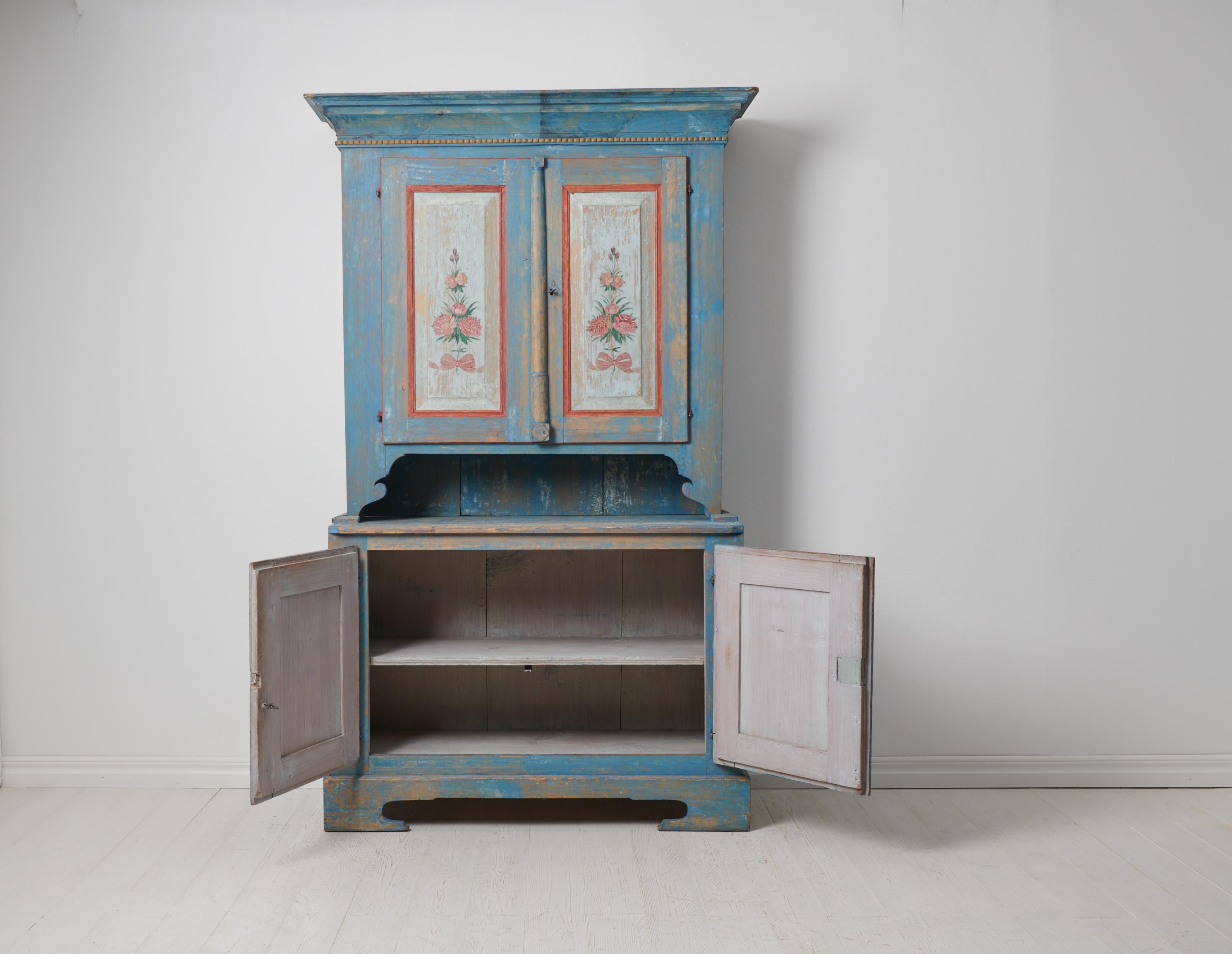 Antique Swedish Genuine Blue Country Cabinet  In Good Condition For Sale In Kramfors, SE
