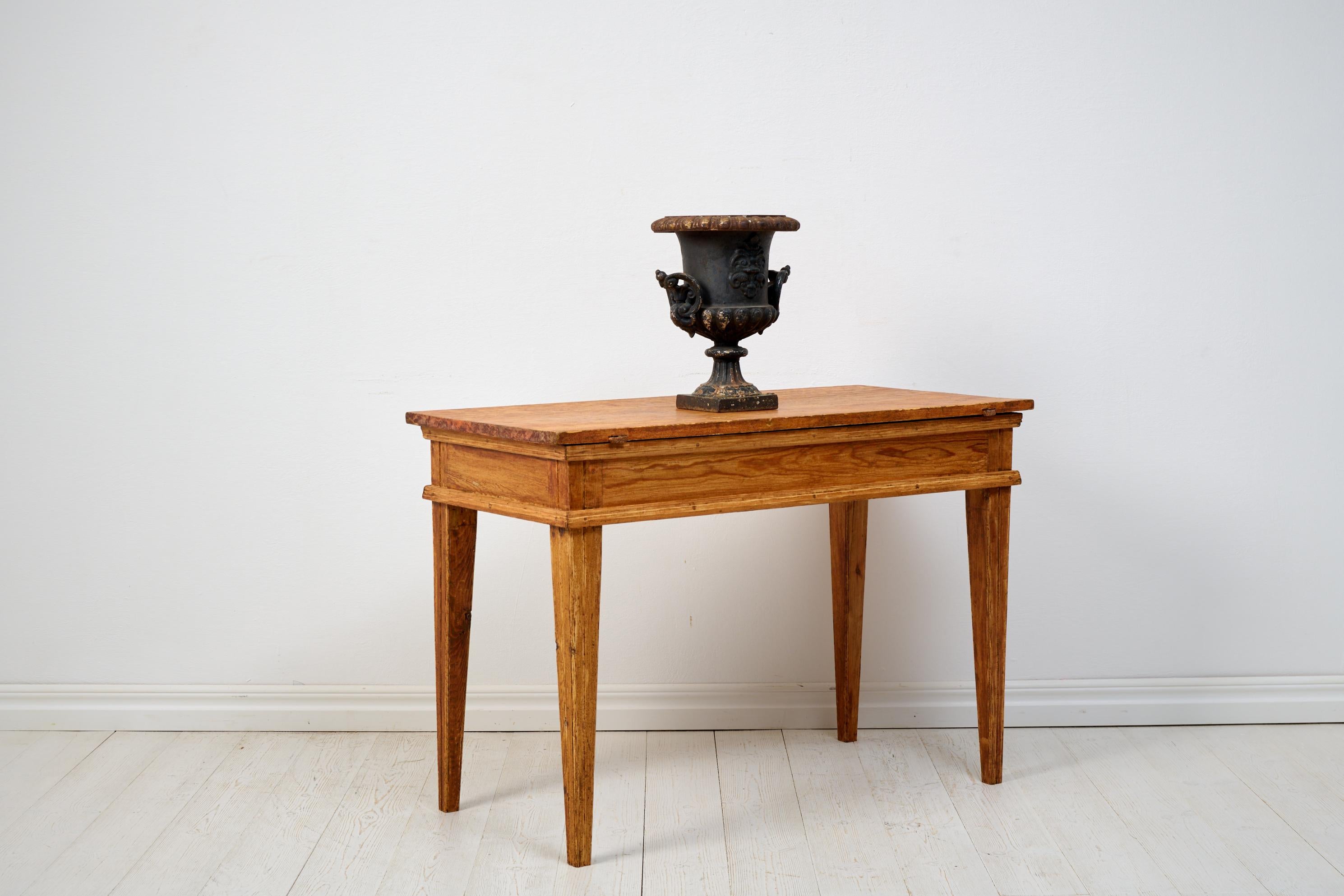 Antique Swedish Genuine Country House Gustavian Style Console Table In Good Condition For Sale In Kramfors, SE