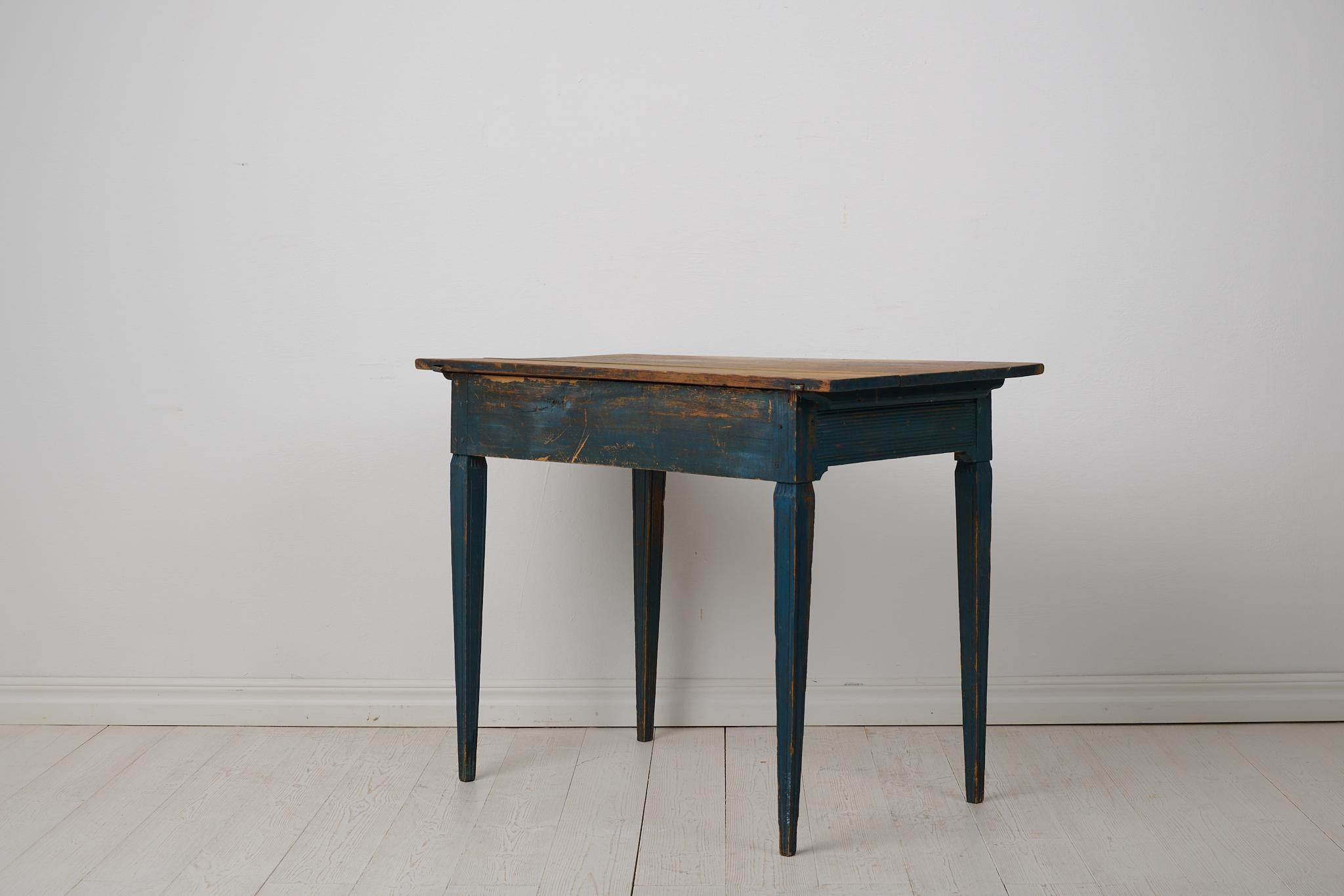 Antique Swedish Genuine Desk with Original Paint from the Gustavian Period 2