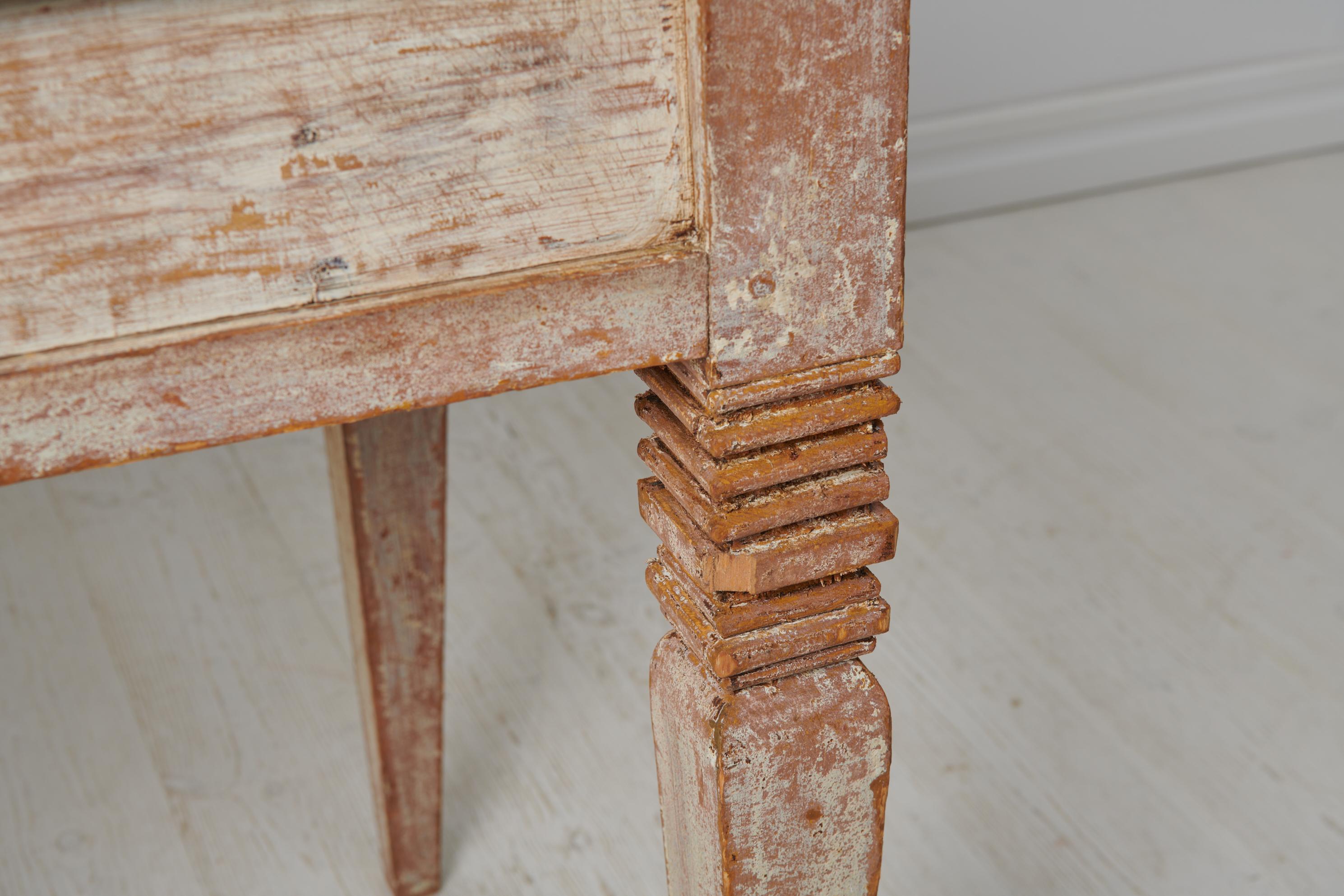 Petite table néoclassique suédoise ancienne authentique de style gustavien en vente 3