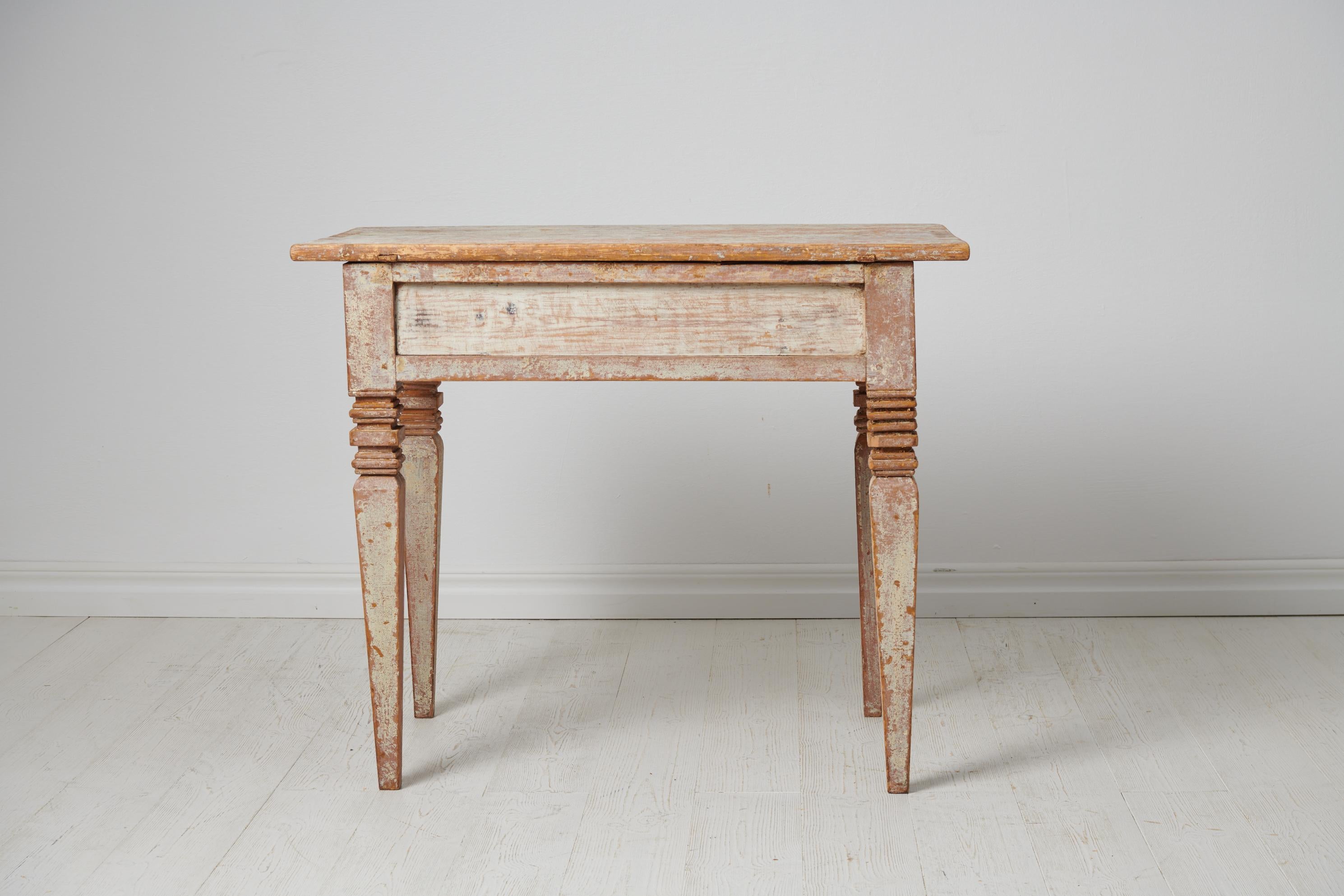 XIXe siècle Petite table néoclassique suédoise ancienne authentique de style gustavien en vente