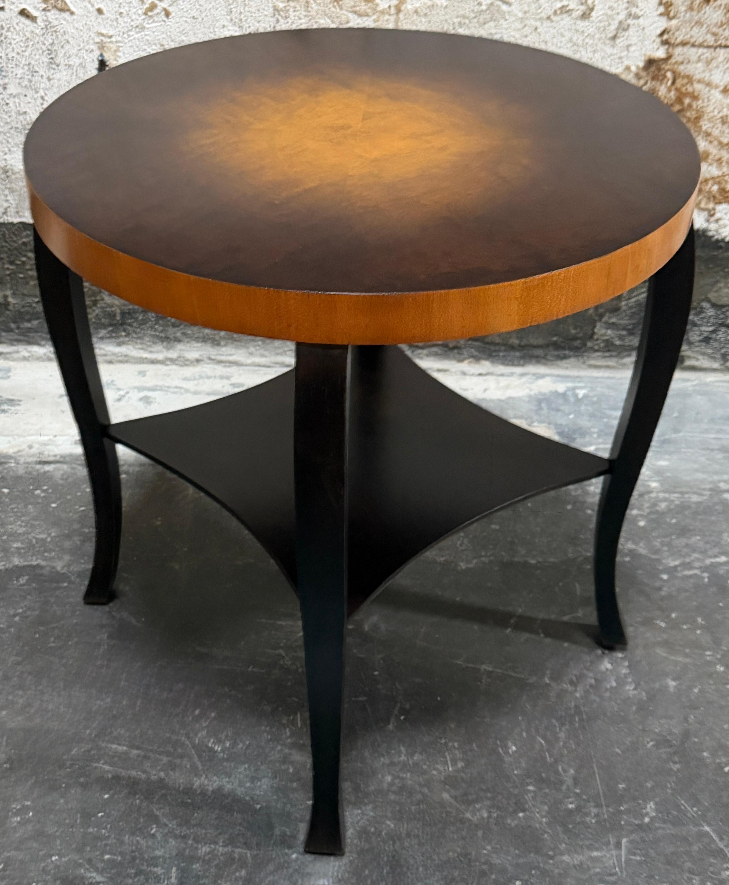 An exquisite and rare example of the 1920s Swedish Grace movement—Sweden’s unique and refined interpretation of the international Art Deco style—this elegant round side table balances refined classicism with streamlined modern sophistication.
The