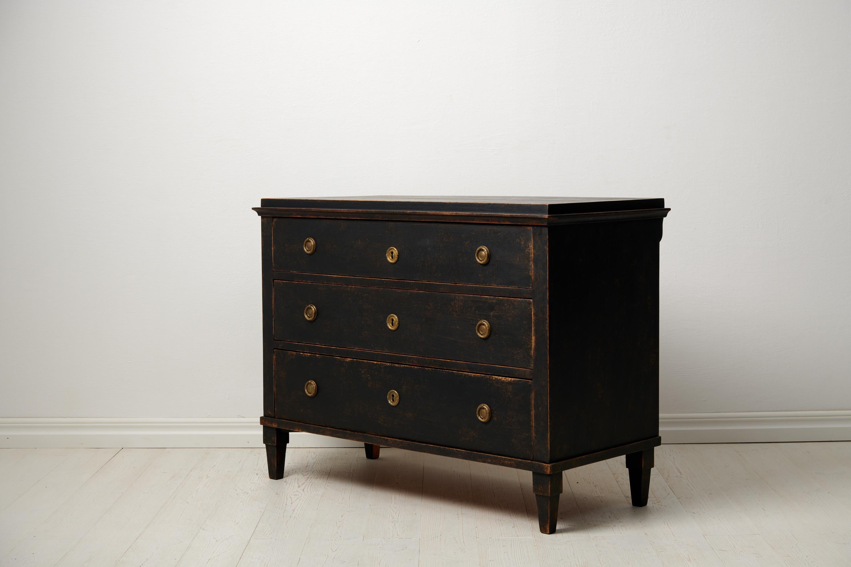 black antique chest of drawers