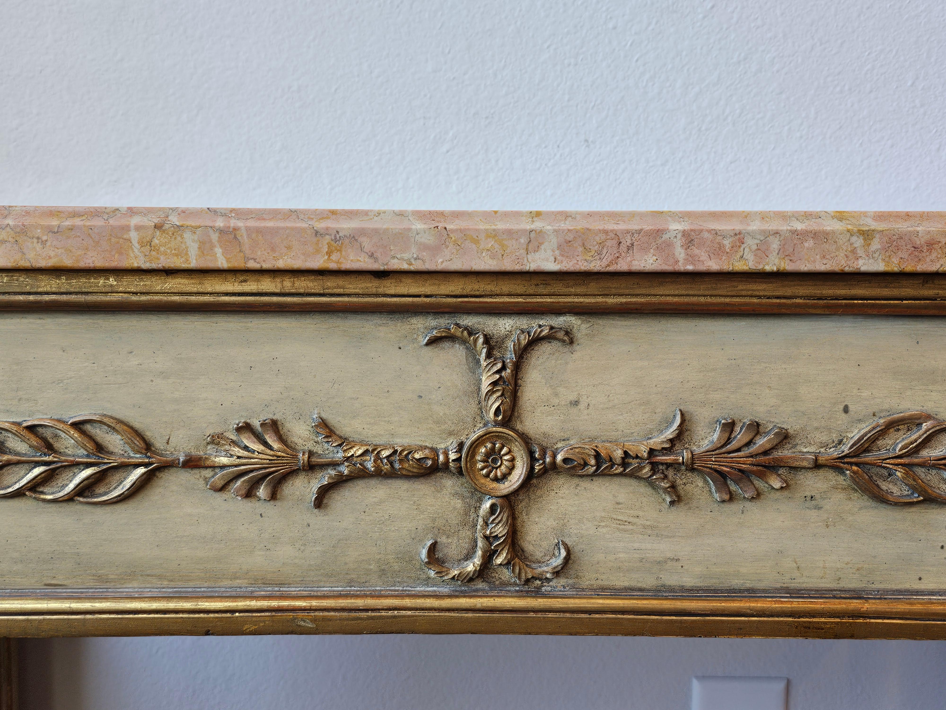 Antiker schwedischer gustavianischer neoklassizistischer Konsolentisch aus lackiertem Holz  (Marmor) im Angebot